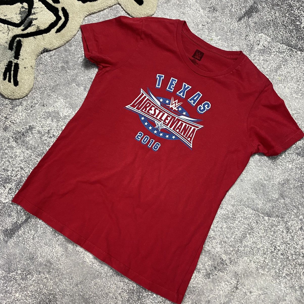 WWE Vintage WWE Wrestling mania Texas 32 red tee Size XL / US 12-14 / IT 48-50 - 9 Thumbnail