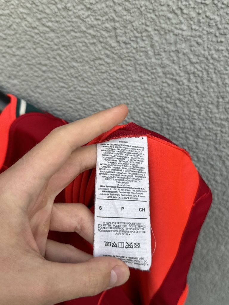 Nike LIVERPOOL 2020 2021 HOME FOOTBALL SHIRT SOCCER JERSEY NIKE Size US S / EU 44-46 / 1 - 8 Thumbnail