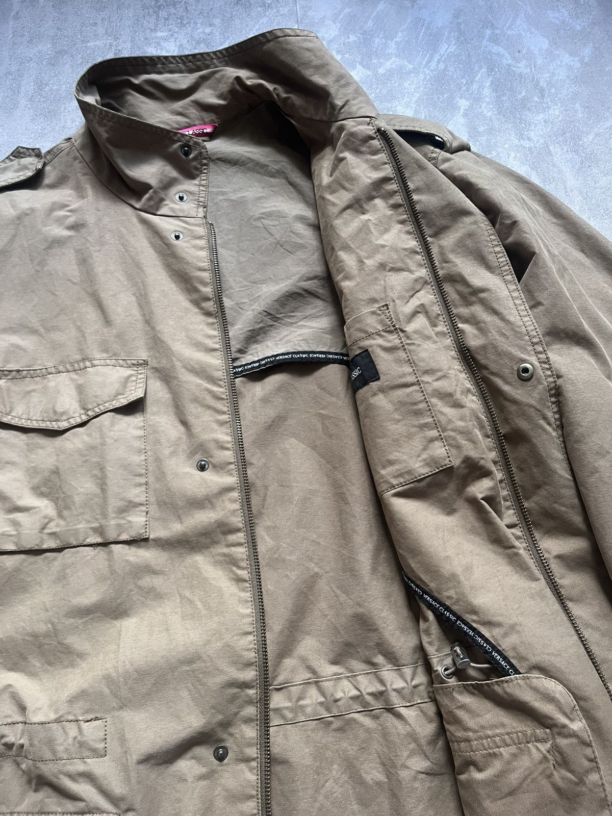 Versace Versace Classic Beige Multipocket Workwear Zip Up Jacket 54 Size US L / EU 52-54 / 3 - 13 Thumbnail