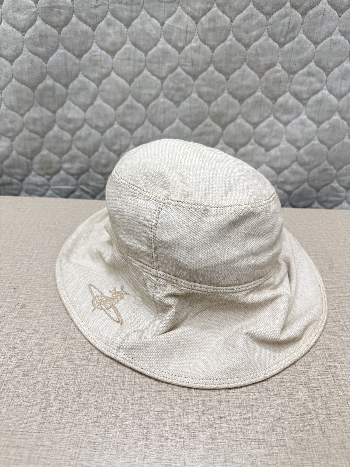 Vivienne Westwood 🔥🔥🔥STEALS VINTAGE VIVIENNE WESTWOOD HAT Size ONE SIZE - 2 Thumbnail