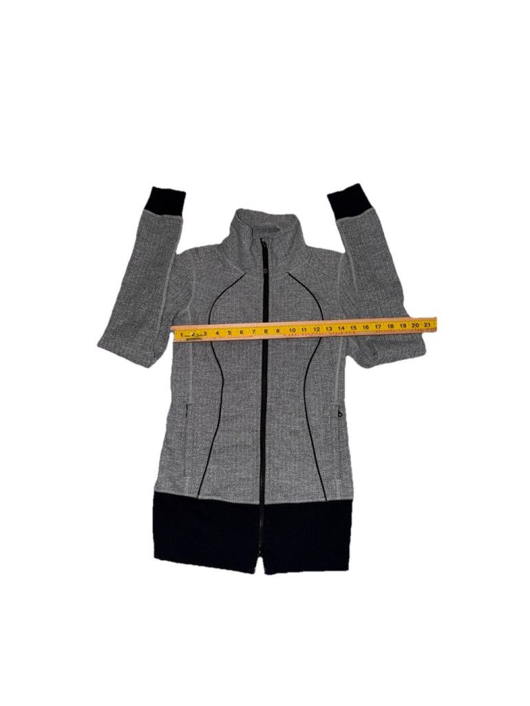 Lululemon Lululemon Nice Asana Jacket Sz 4 Full Zip Black Grey color Size S / US 4 / IT 40 - 4 Thumbnail