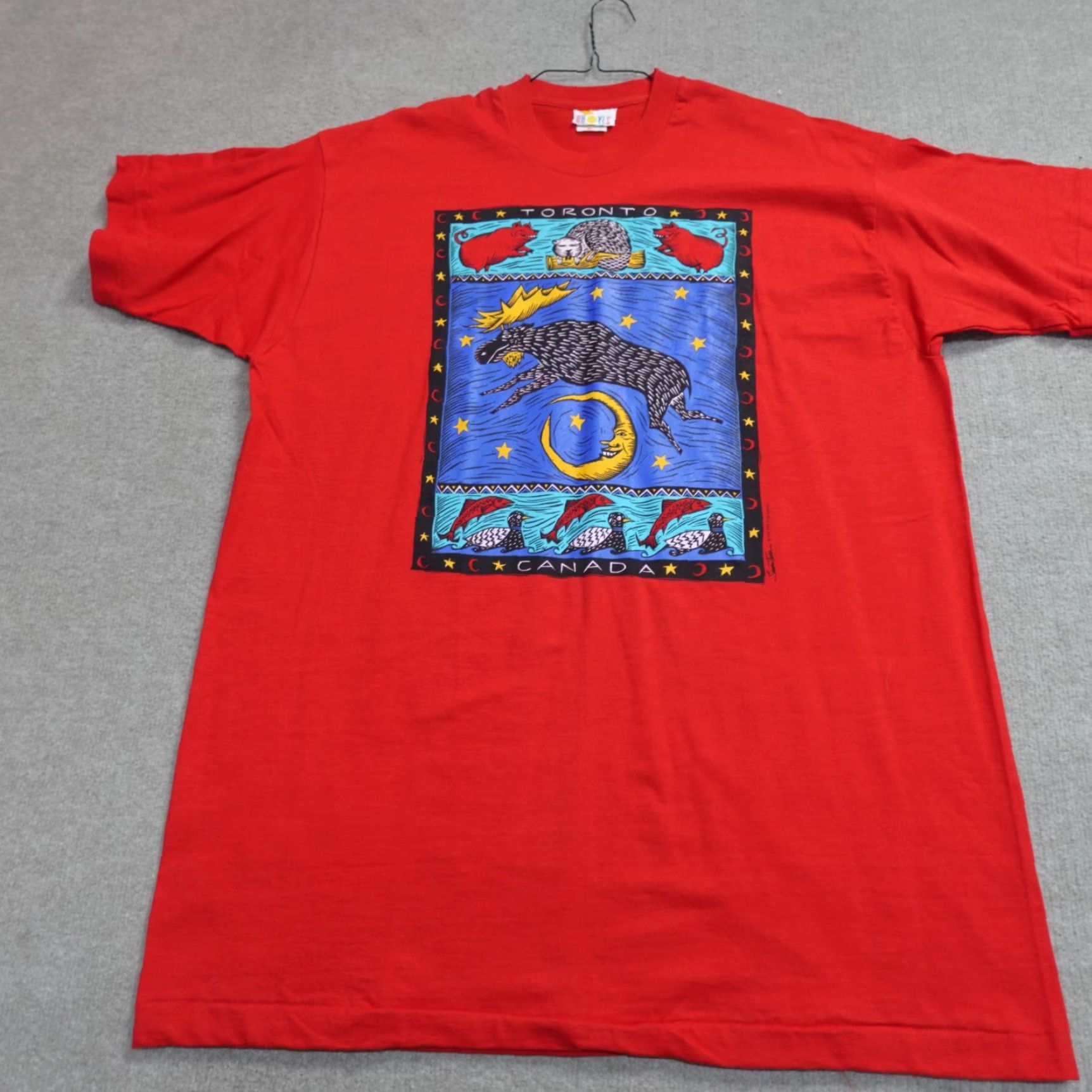 Vintage VINTAGE American Vintage Moose Oh Yes Toronto Canada Shirt XXL Red Short Sleeve Crew Neck Men 1990s Graphic Print Size US XXL / EU 58 / 5 - 2 Thumbnail