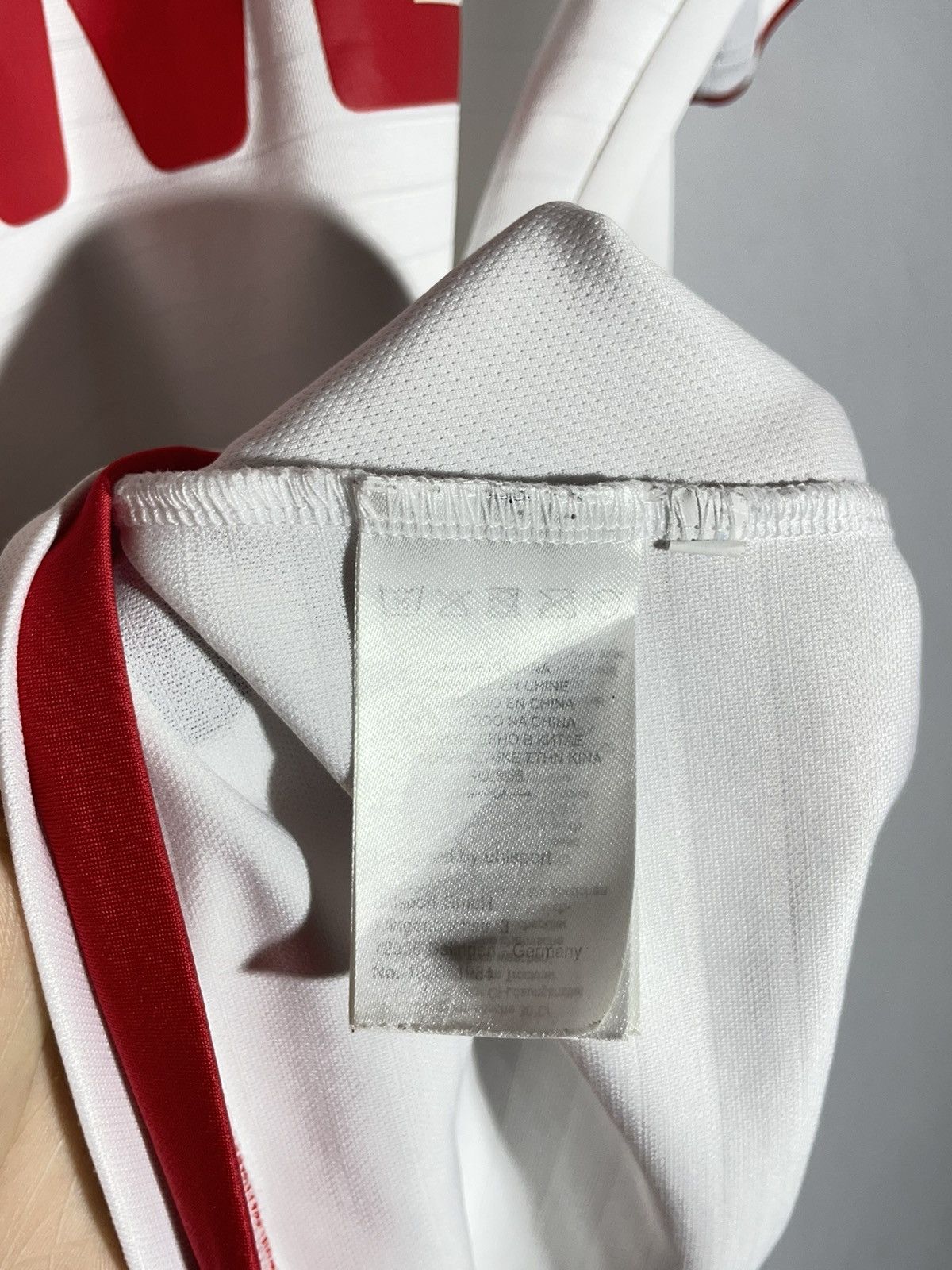 Other FC Köln Hummel 2019/20 Home Football Shirt Size US L / EU 52-54 / 3 - 10 Thumbnail