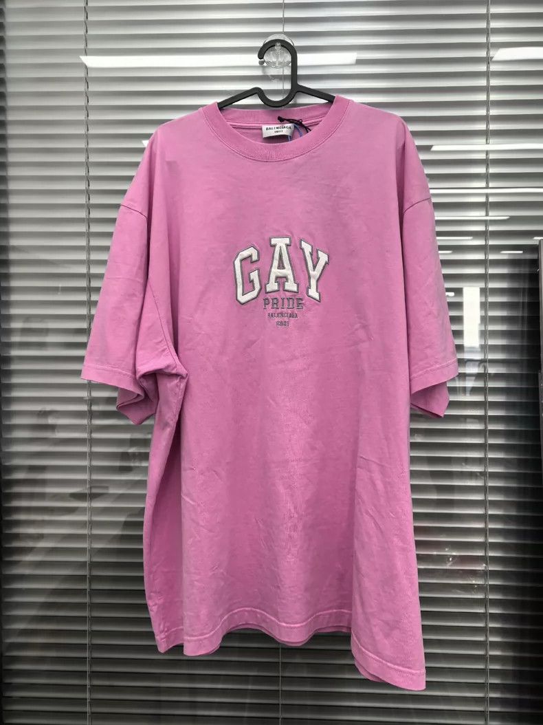 Balenciaga Balenciaga Pink 'Gay' short-sleeved shirt Size US M / EU 48-50 / 2 - 1 Thumbnail