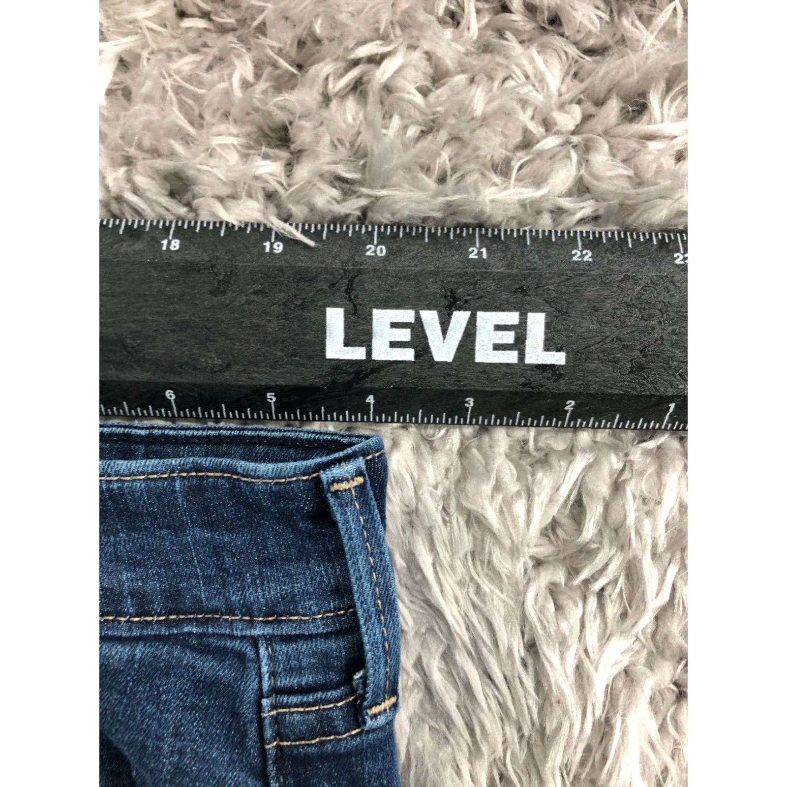 Levi's Levi's Signature Capri Jeans Size 22 Womens Medium Wash Blue Jeans Capri 5-Pocket Levi's 500 Series Womens Plus Size 40" / US 18 - 2 Thumbnail