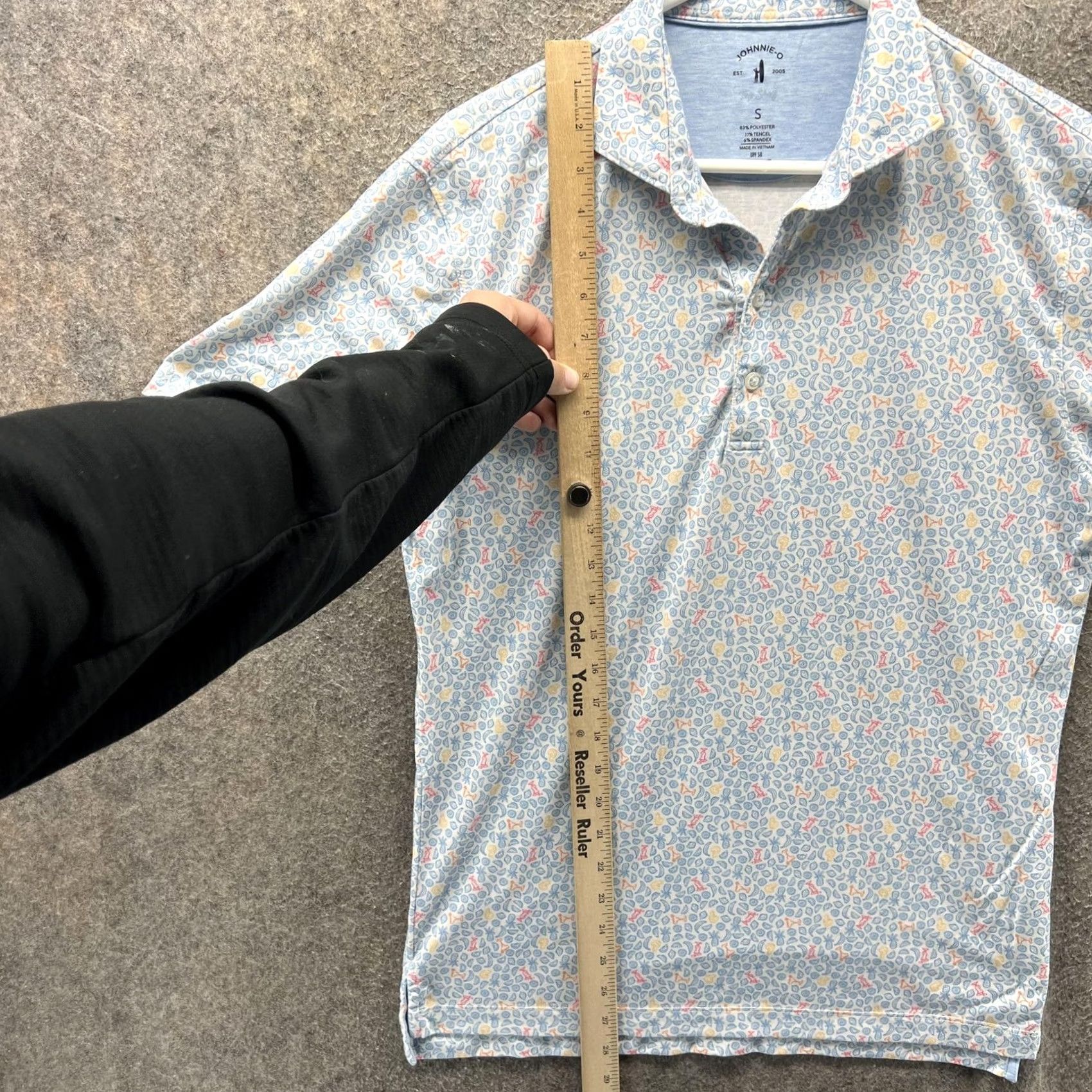 johnnie-O johnnie-O Polo Shirt Mens Small Blue Top Shelf Tropical Print Golf UPF 50 UV 83% polyester 11% Tencel lyocell 6% spandex Size US S / EU 44-46 / 1 - 6 Thumbnail
