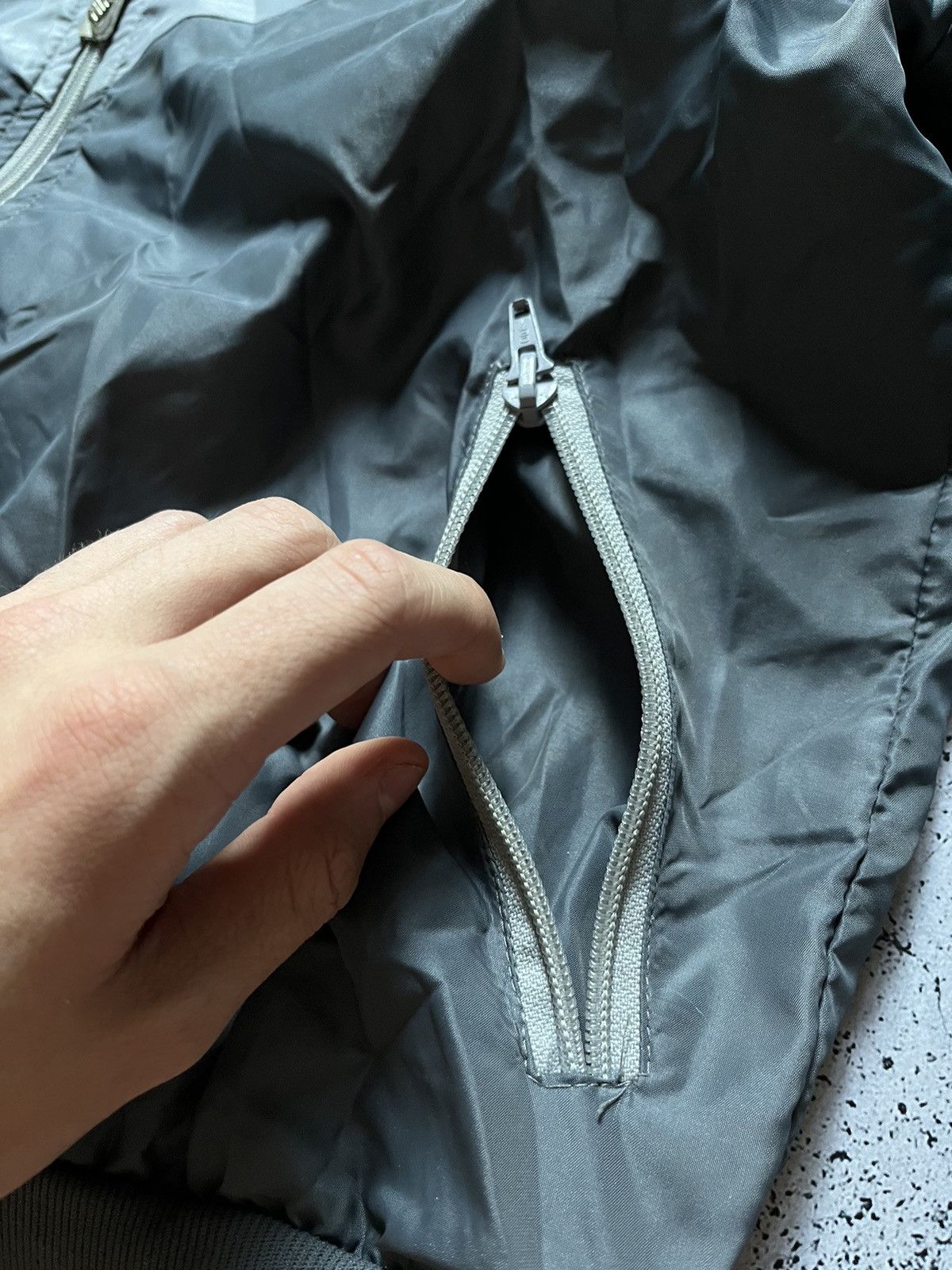 Nike RARE🔥 90s Nike Nylon Track Jacket Made In UK Mini Swoosh USA Size US S / EU 44-46 / 1 - 7 Thumbnail