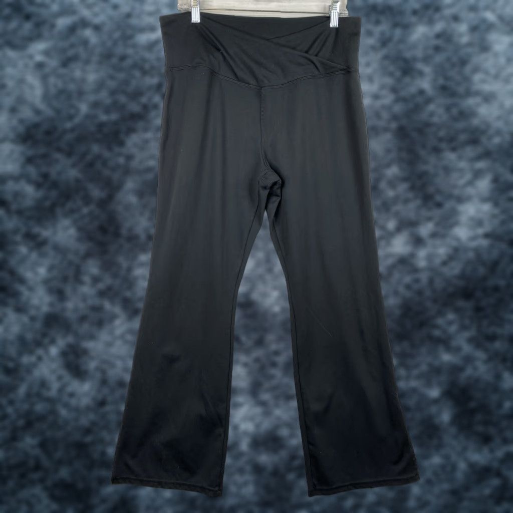Vintage Danskin Leggings Womens XL Black Yoga Bootcut Pull On Crossover Waist Activeware Size 40" / US 18 - 1 Thumbnail