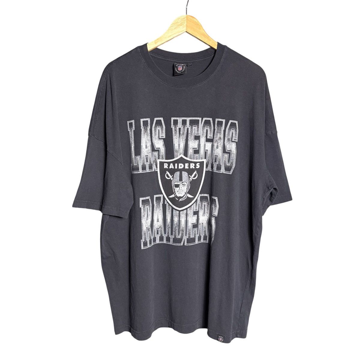 Vintage Raiders Las Vegas Team NFL Big Logo T-Shirt