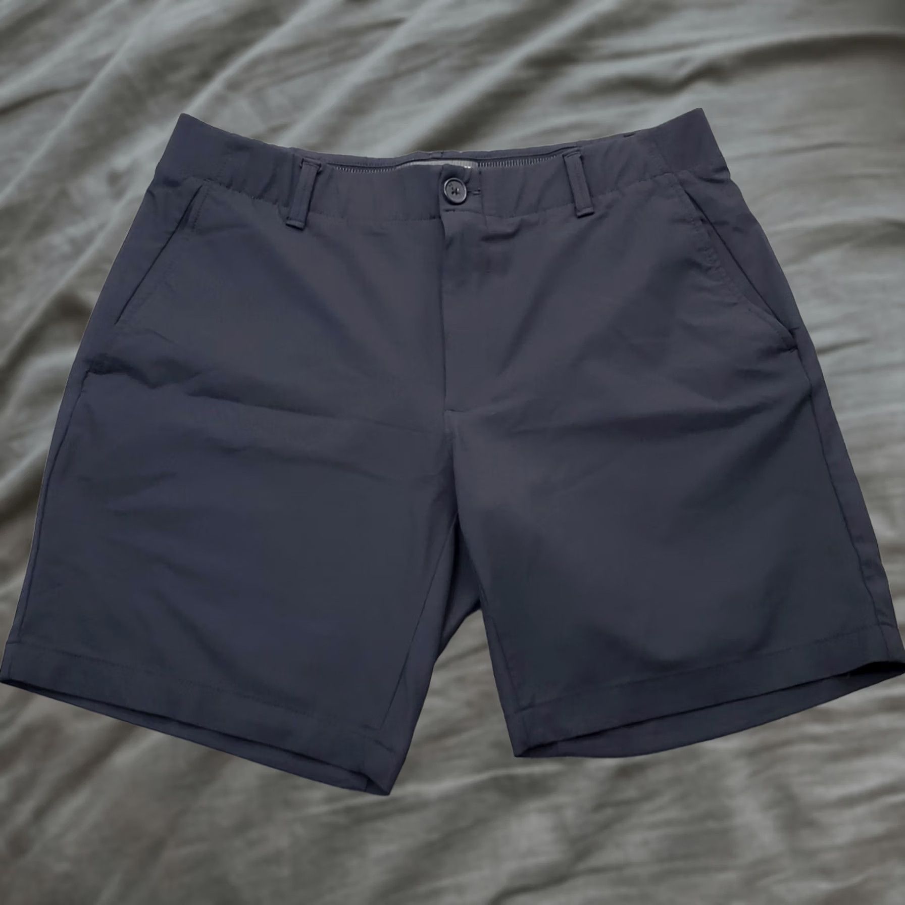 Under Armour Under Armour Mens Chino Shorts 36 Black Flat Front Low Waist Slash Pocket Casual 8.5 Inseam Regular Fit Nylon Button Front Pockets Clothing Mens Size US 36 / EU 52 - 1 Thumbnail