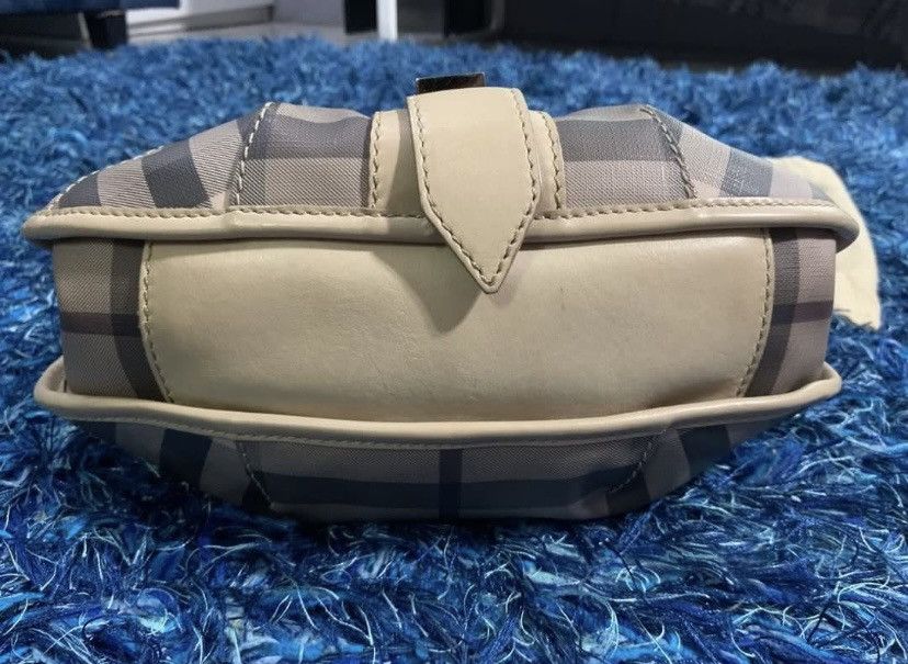 Burberry × Vintage Vintage Burberry Cross Body Bag Size ONE SIZE - 9 Thumbnail