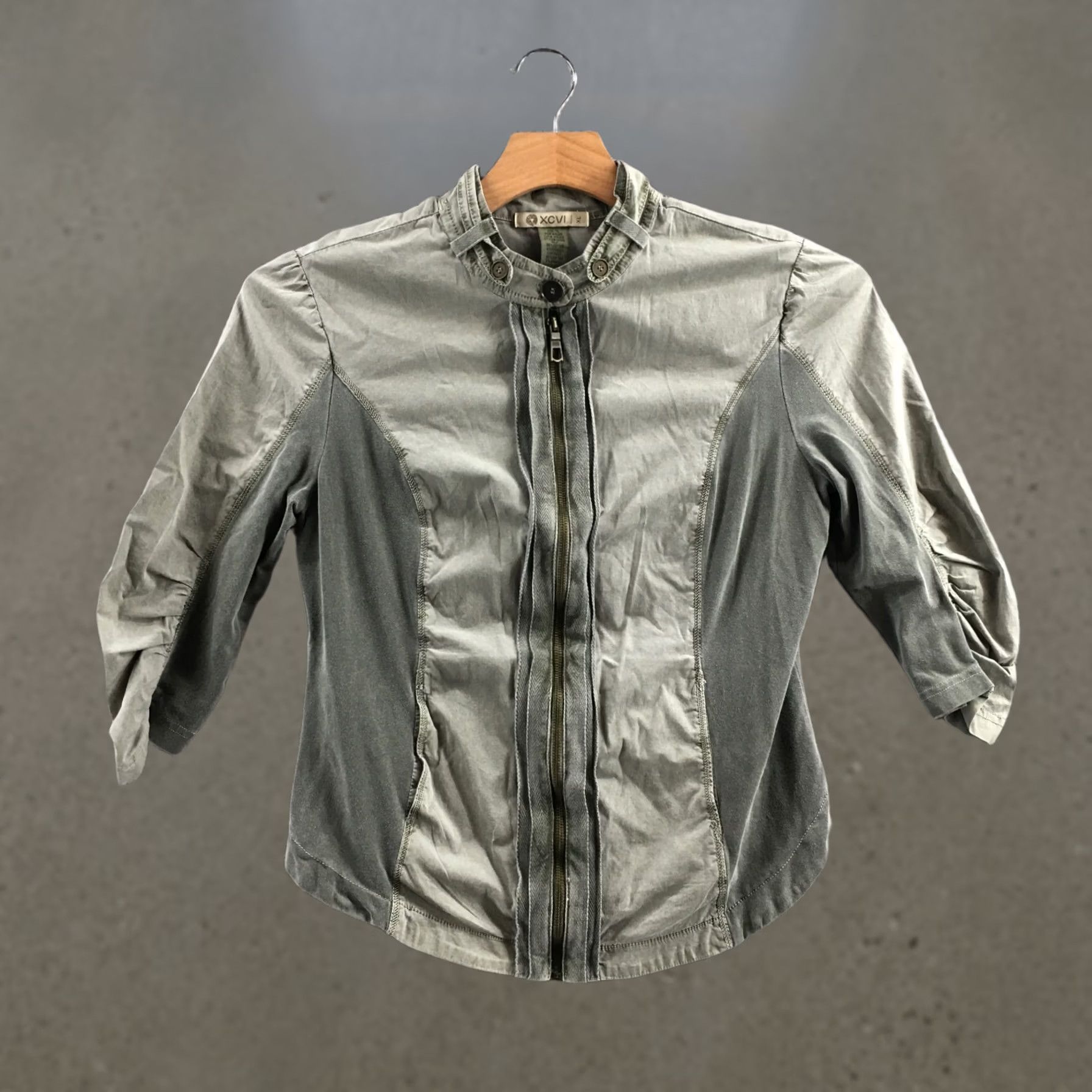 Vintage XCVI Zip Up Shirt Womens XL 3/4 Sleeve Grey Cotton Blend Mock Neck Casual Pocket Shirt Size XL / US 12-14 / IT 48-50 - 1 Thumbnail