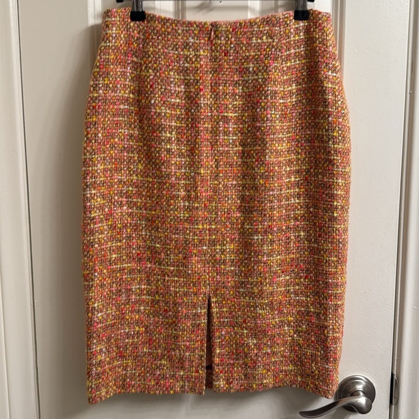 Escada Escada Vibrant Tweed pink and yellow Pencil Skirt sz small Size 27" / US 4 / IT 40 - 4 Thumbnail
