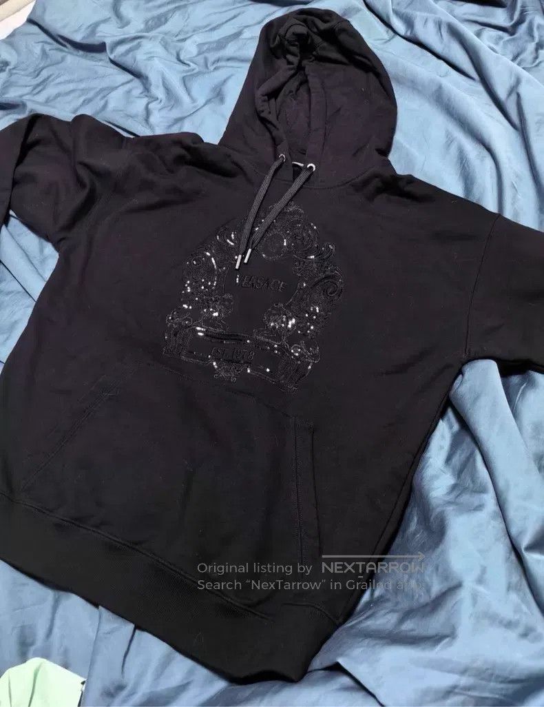 Versace Versace Black hooded sweatshirt Size US L / EU 52-54 / 3 - 1 Thumbnail