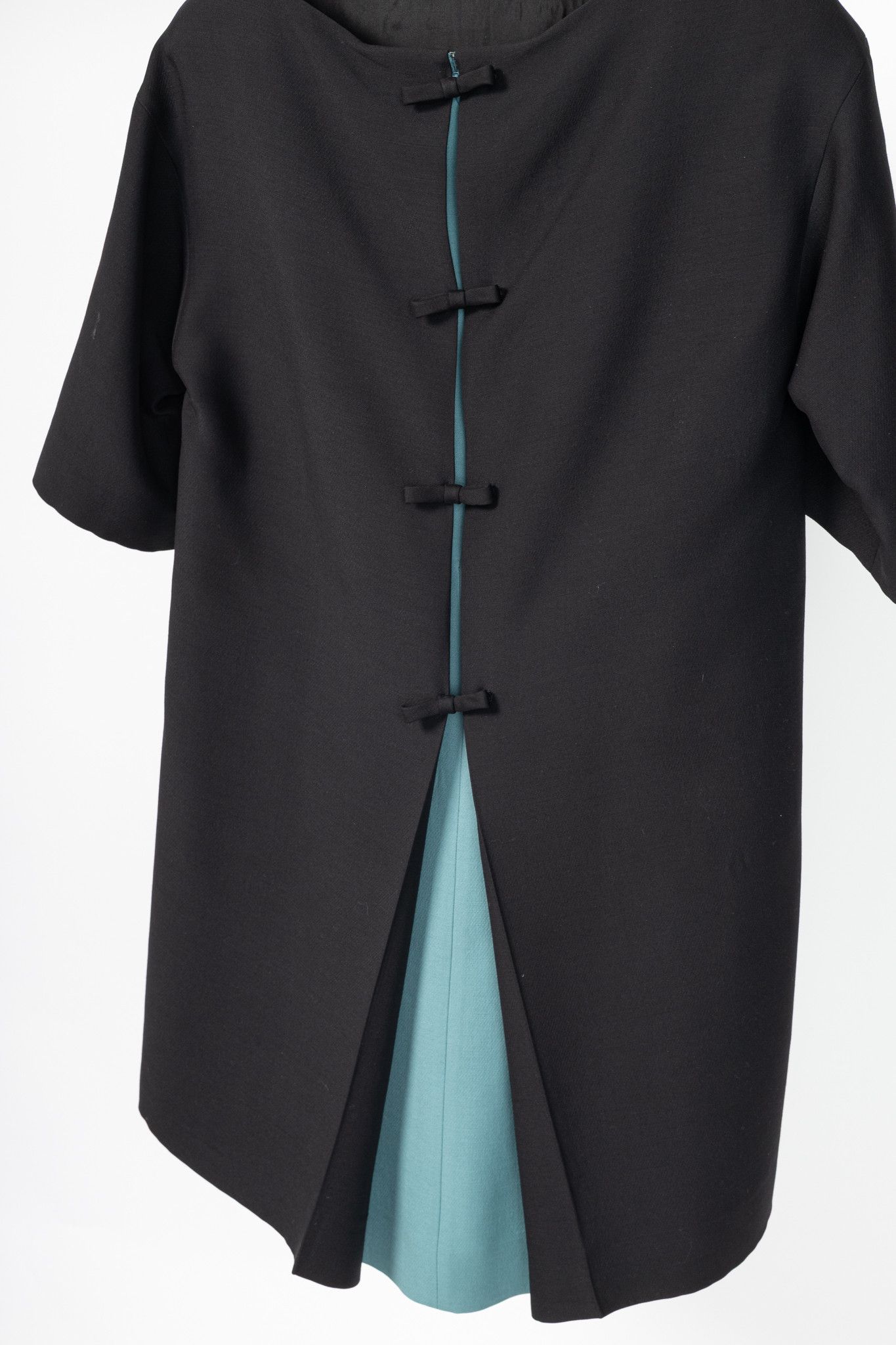 Valentino Valentino Black Wool & Silk Cady Bow-Back Mini Dress Size M / US 6-8 / IT 42-44 - 6 Thumbnail