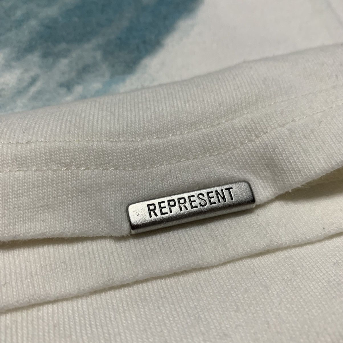 Represent Clo. Represent XS Shark Graphic Flat White Tee Size US XS / EU 42 / 0 - 6 Thumbnail