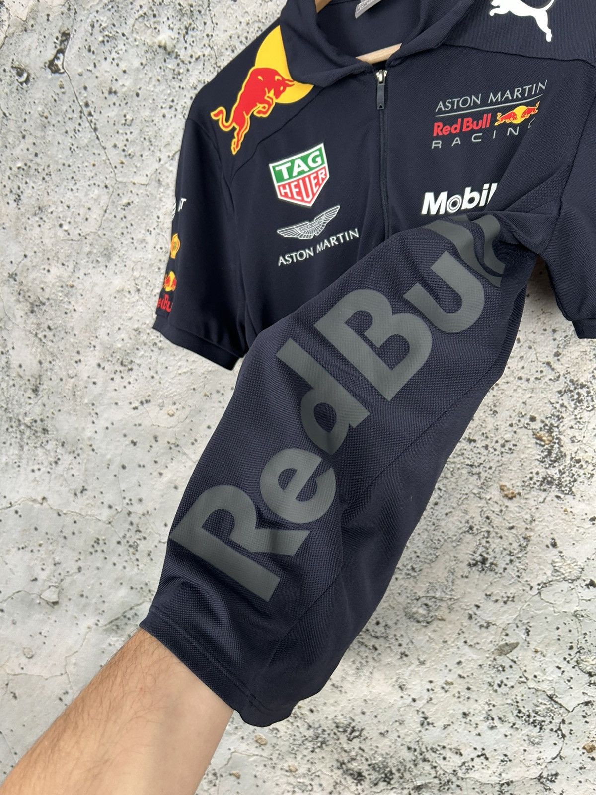 Puma × Red Bull Vintage Puma Red Bull Aston Martin Racing Jersey Streetwear Size US S / EU 44-46 / 1 - 4 Thumbnail
