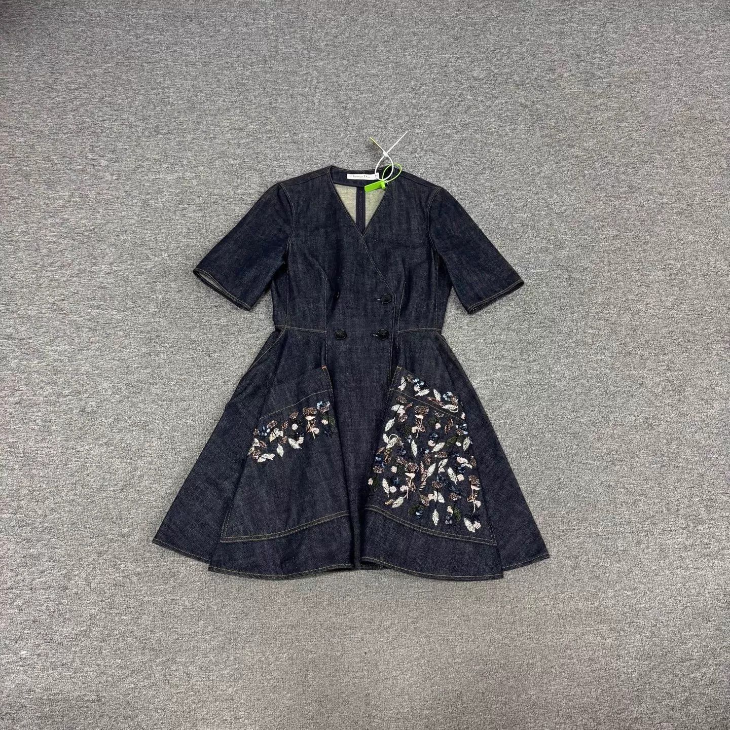 Dior Dior Runway Beaded Floral Denim Dress 36 99 new LYF Size XS / US 0-2 / IT 36-38 - 1 Thumbnail