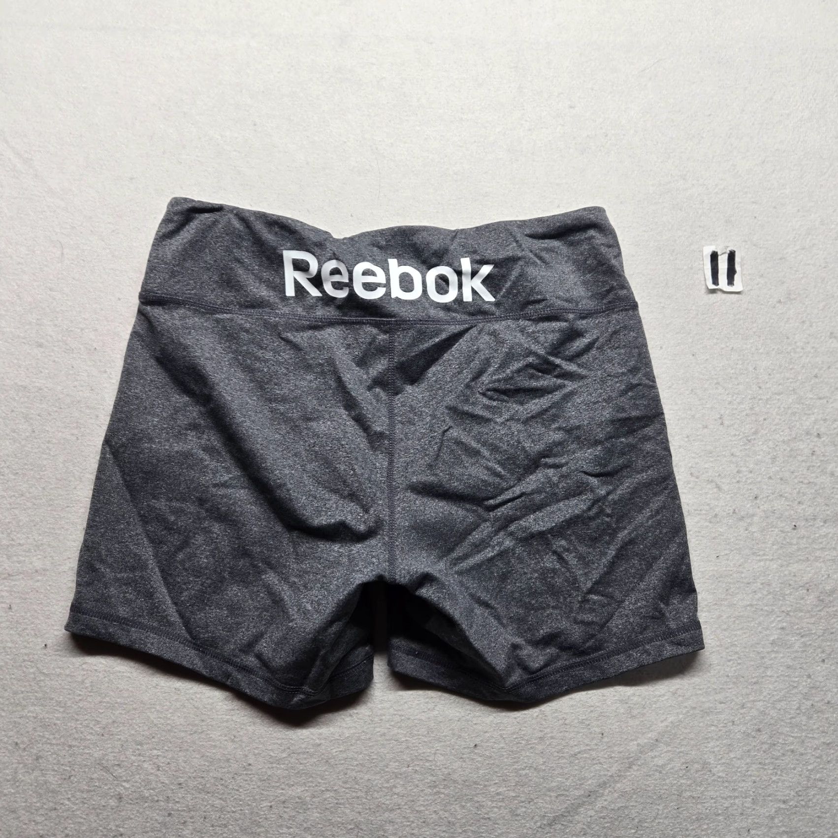 Reebok Reebok Athletic Shorts Women M Gray Running & Jogging Adult Medium Size 32" / US 10 / IT 46 - 6 Thumbnail