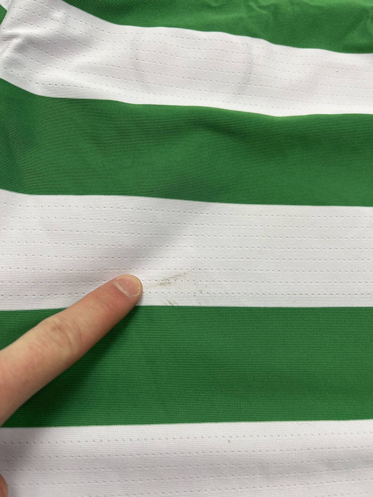 Umbro Celtic 2004/2005 Home Soccer Jersey Umbro Shirt Long Sleeve Size US M / EU 48-50 / 2 - 17 Thumbnail