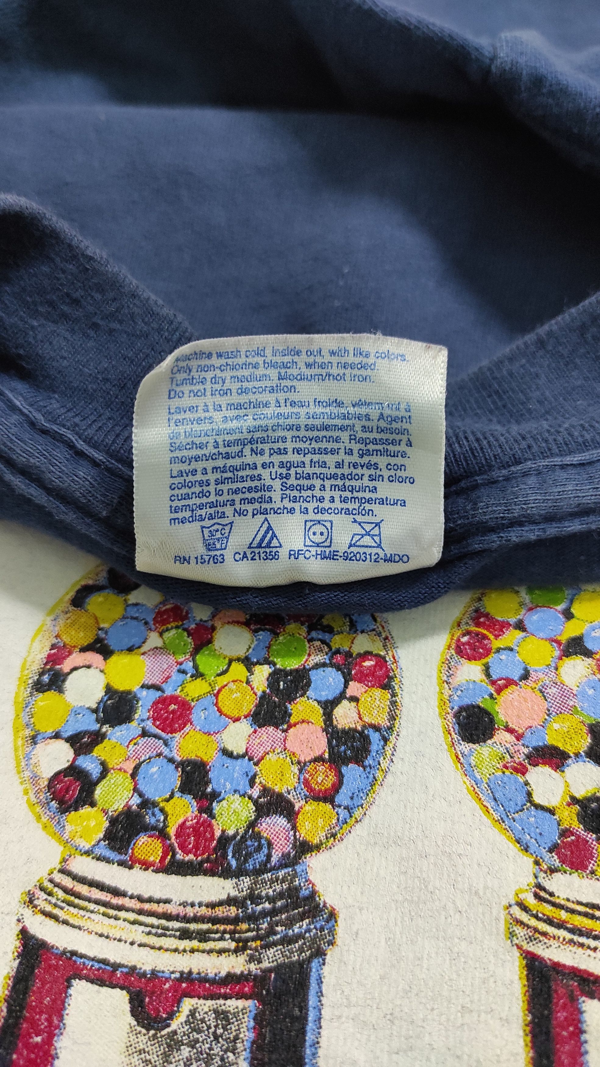 Mostly Heard Rarely Seen Vintage 2000 "Three Gumball Machines" by Wayne Thibaud Size US XL / EU 56 / 4 - 5 Thumbnail