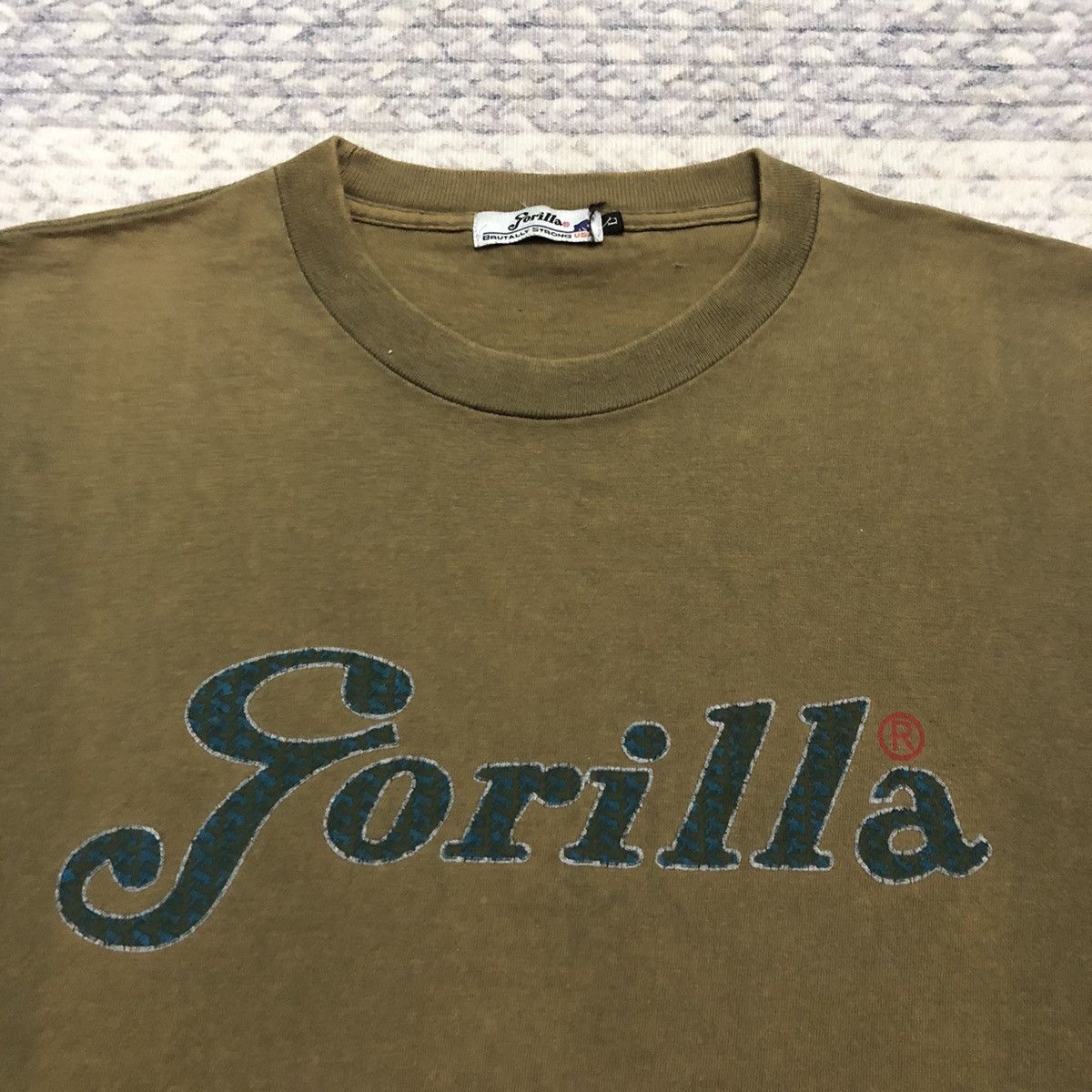 Vintage Rare Distressed Vintage Y2K Gorilla Spellout Streetwear Tees Size US M / EU 48-50 / 2 - 4 Thumbnail
