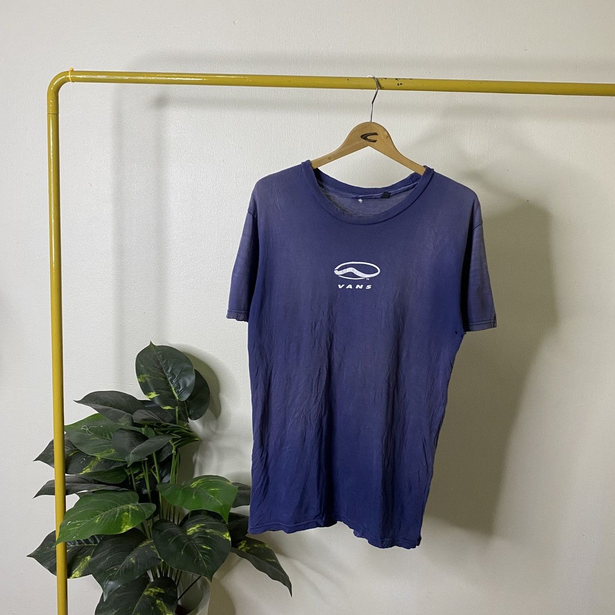 Vans Vintage 1990s Vans Skateboard Sunfaded Skater T Shirt Size US M / EU 48-50 / 2 - 5 Thumbnail