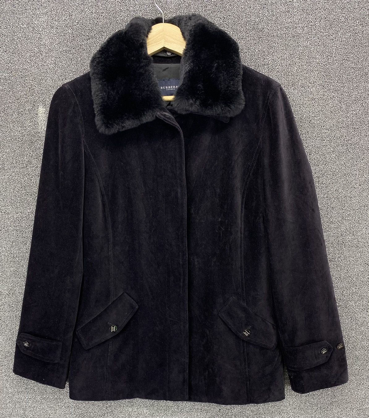 Burberry Vintage Burberry London Faux Fur Hooded Velvet Jacket Size XS / US 0-2 / IT 36-38 - 1 Thumbnail