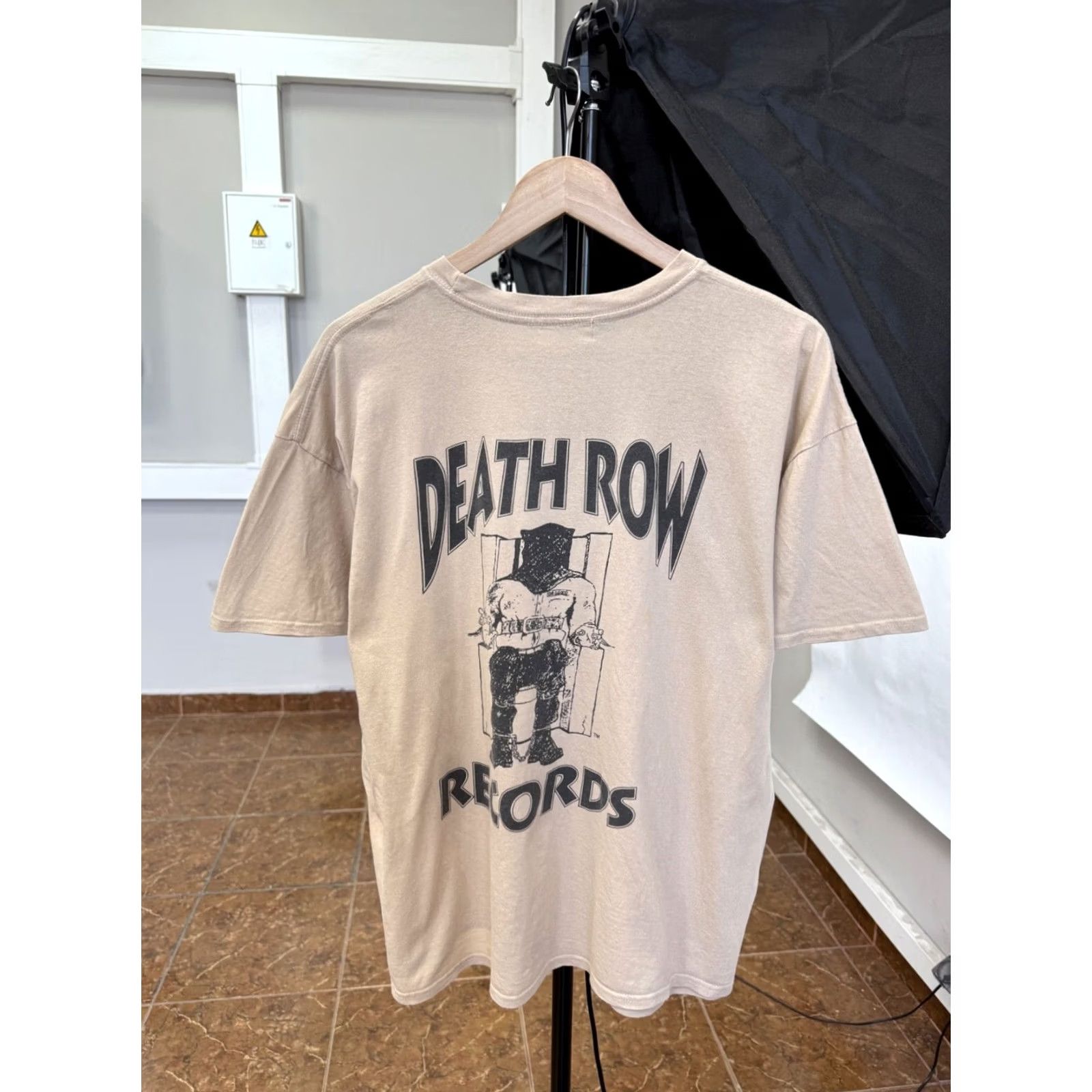 Vintage VINTAGE Death Row Records T-Shirt Hype Vtg Rare Retro Beige M/L Mens Beigh? Size US M / EU 48-50 / 2 - 2 Thumbnail