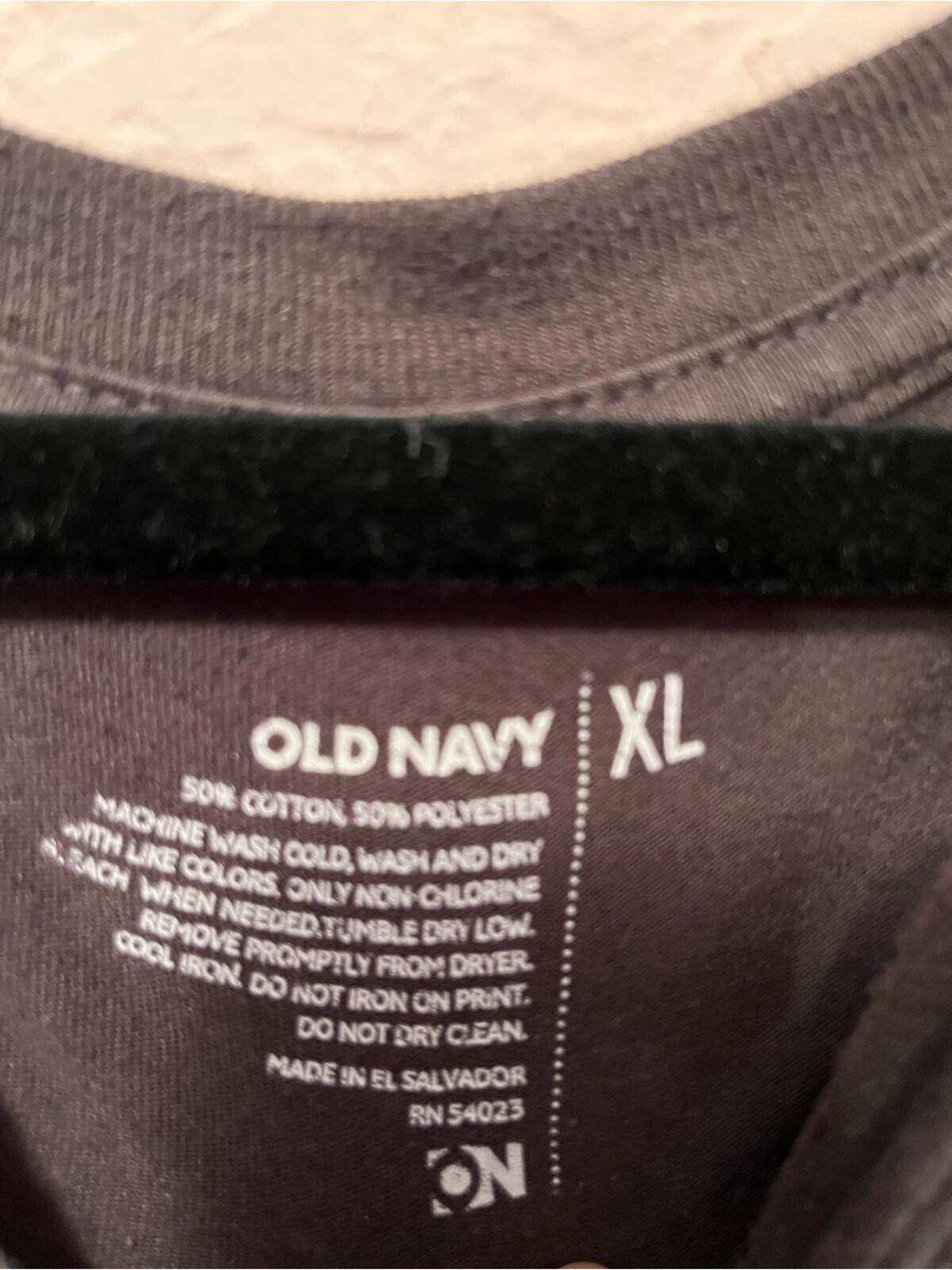 Old Navy Old Navy Black AC/DC 'Back In Black' Graphic Tee Size US XL / EU 56 / 4 - 4 Thumbnail