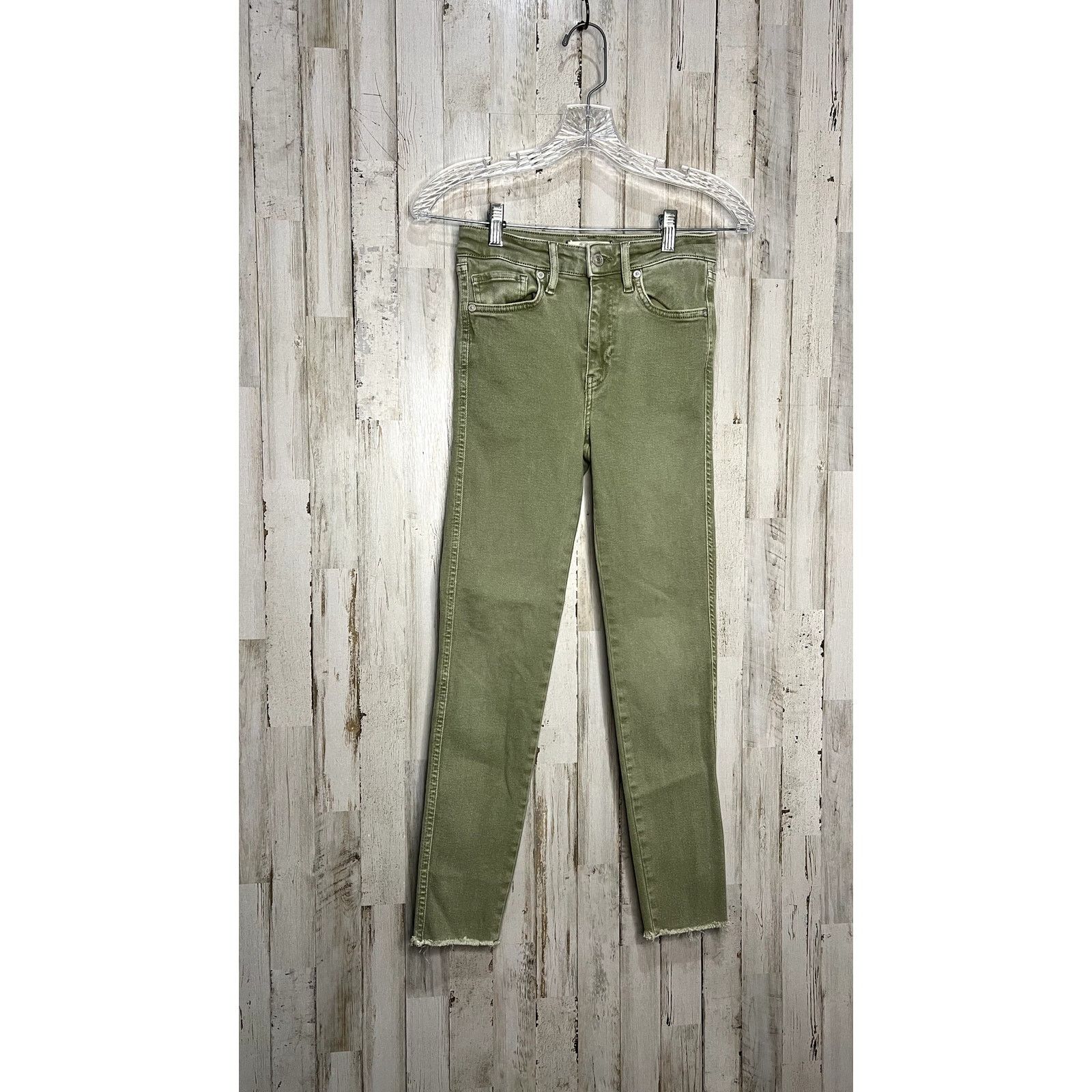 Free People We the Free Women's Green Skinny Jeans Size 26 High-Rise Size 26" / US 2 / IT 38 - 1 Thumbnail