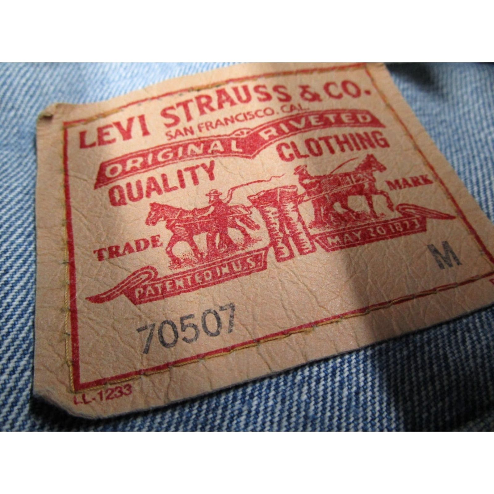 Levi's Levi's Jacket Mens Medium Blue Denim Button Up Standard Trucker Work 70507 Size US M / EU 48-50 / 2 - 2 Thumbnail