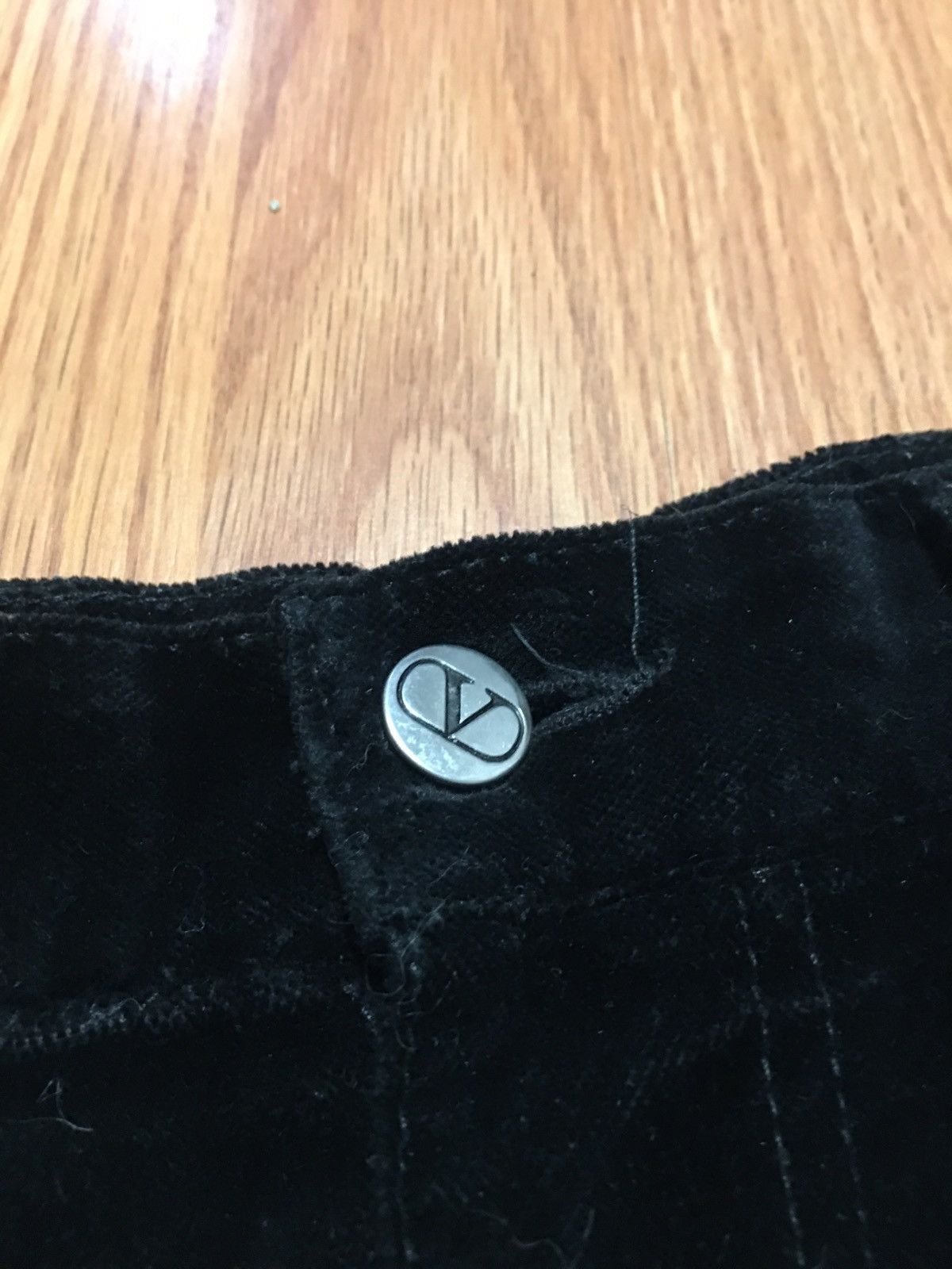 Valentino Valentino Jeans Black Velvet Style Pants Size 34 Size 34" / US 12 / IT 48 - 12 Thumbnail