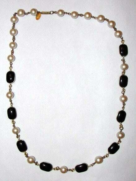 Designer Haskell Faux Pearl And Gripoix Black Glass Chiclet Necklace Size ONE SIZE - 4 Thumbnail