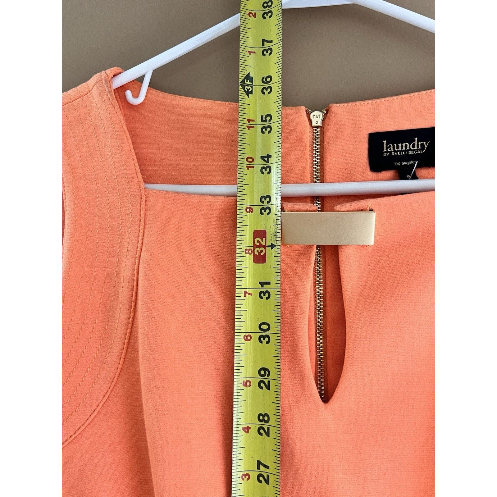 Laundry by Shelli Segal NWT Sz 8 Laundry by Shelli Segal Bodycon Keyhole Neck Size M / US 6-8 / IT 42-44 - 6 Thumbnail