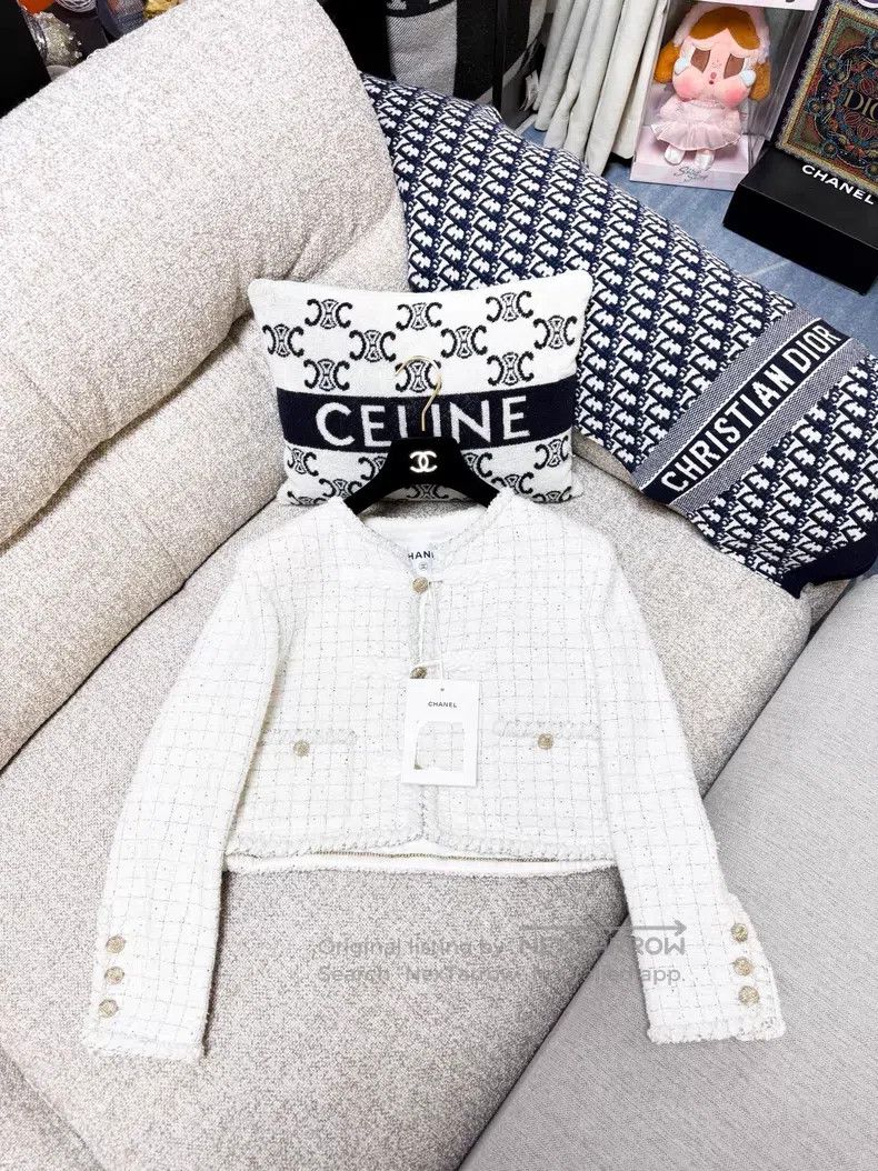 Chanel Chanel Plate-button woven two-pocket plaid tweed long-slee Size XXS / US 00 / IT 34 - 1 Thumbnail