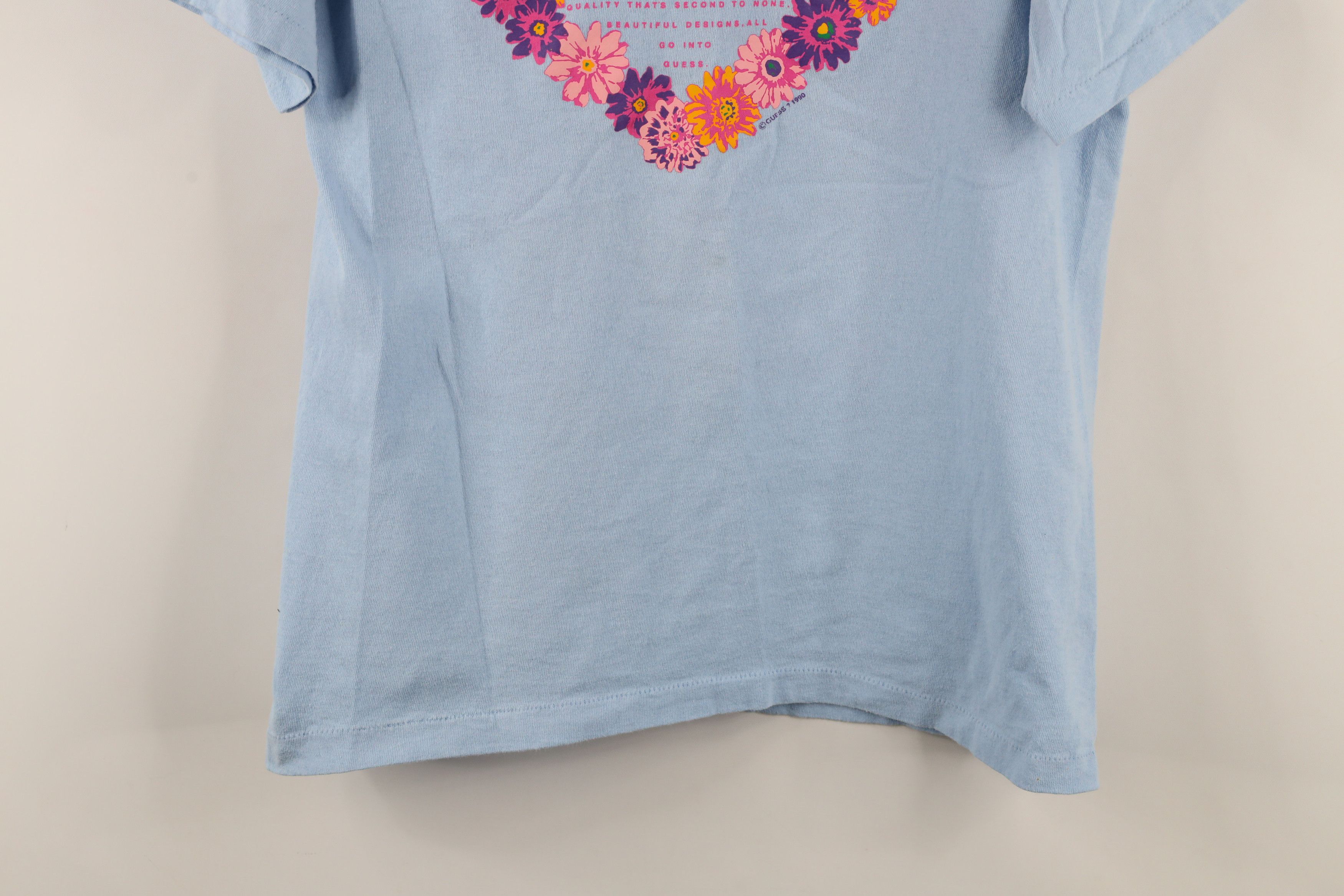 Guess × Vintage Vintage 90s Guess Heart Flower T-Shirt Blue Cotton USA Size M / US 6-8 / IT 42-44 - 3 Thumbnail
