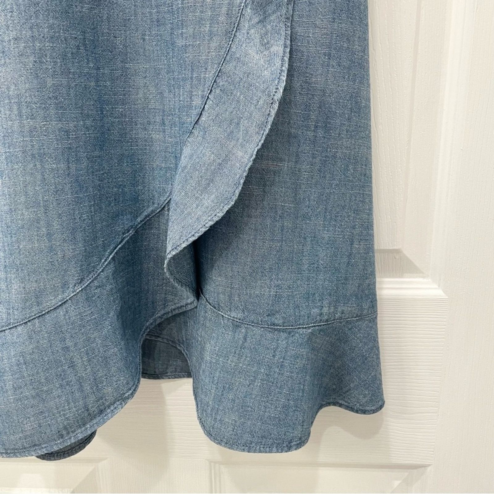 J.Crew J. Crew Chambray Faux-Wrap Dress Size M / US 6-8 / IT 42-44 - 8 Thumbnail
