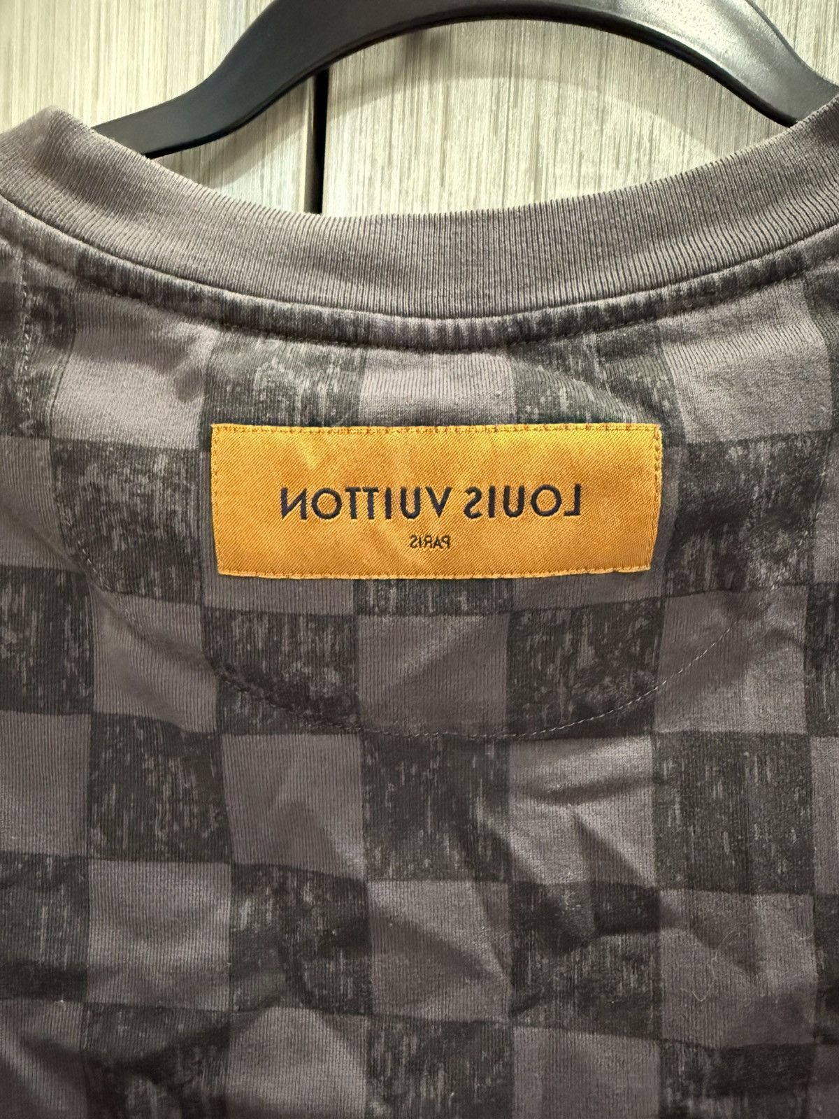 Louis Vuitton Louis Vuitton Damier Logo T Shirt Size US XL / EU 56 / 4 - 4 Thumbnail