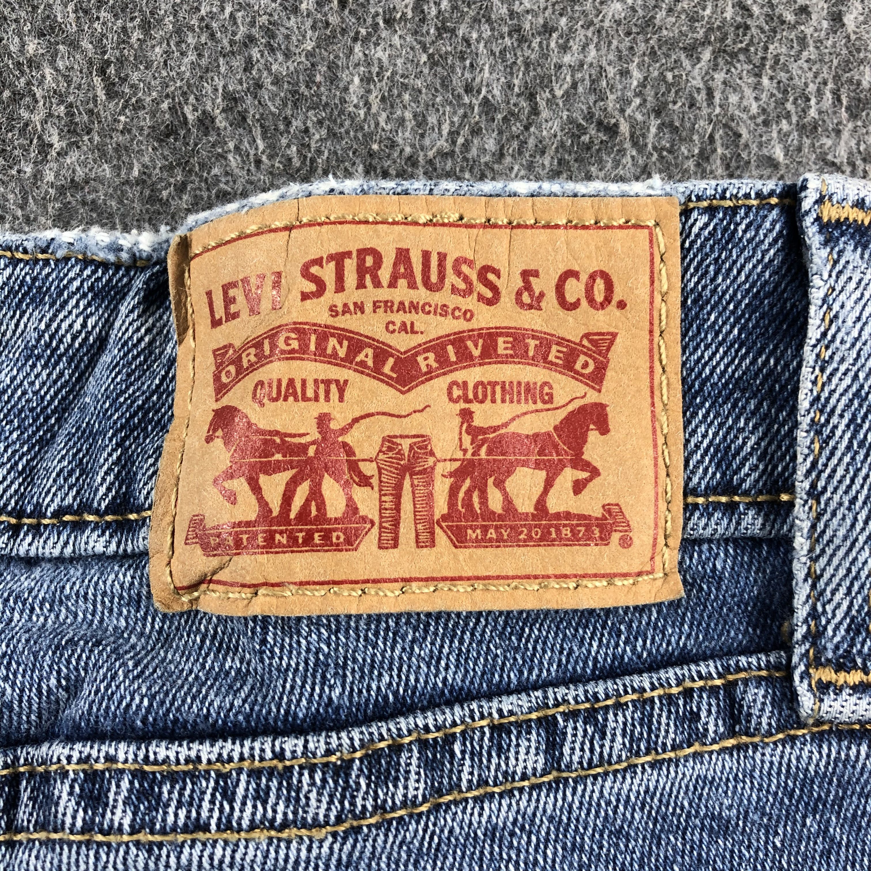 Levi's Vintage Blue Wash Levis Jeans-J2576 Size US 37 - 5 Thumbnail