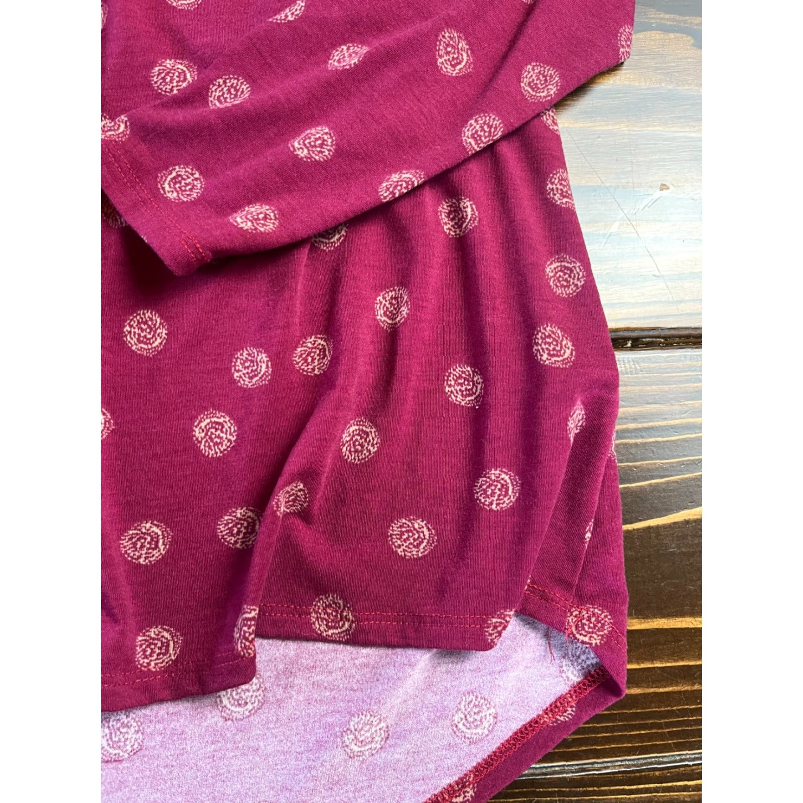 Vintage **LuLaRoe Women's Plus Size 2XL Maroon Polka Dot Long Sleeve Shirt** User: LuLaRoe Women's Plus Size 2XL Maroon Polka Dot Long Sleeve Shirt Size XXL / US 16-18 / IT 52-54 - 3 Thumbnail