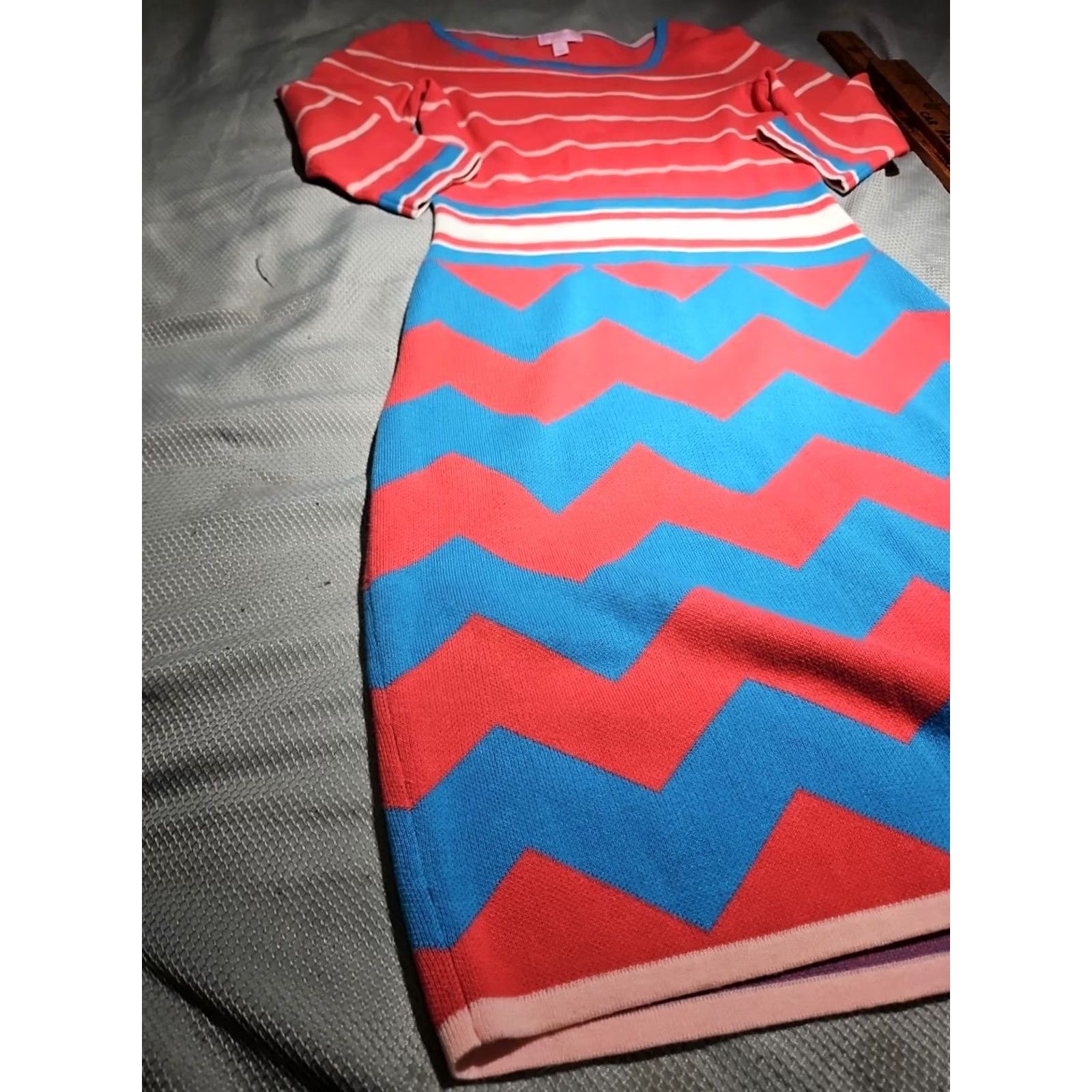 Lilly Pulitzer VINTAGE Lilly Pulitzer Dress Womens Size Small Lindsey Pink Blue Bodycon Stripe Sweater Size S / US 4 / IT 40 - 3 Thumbnail