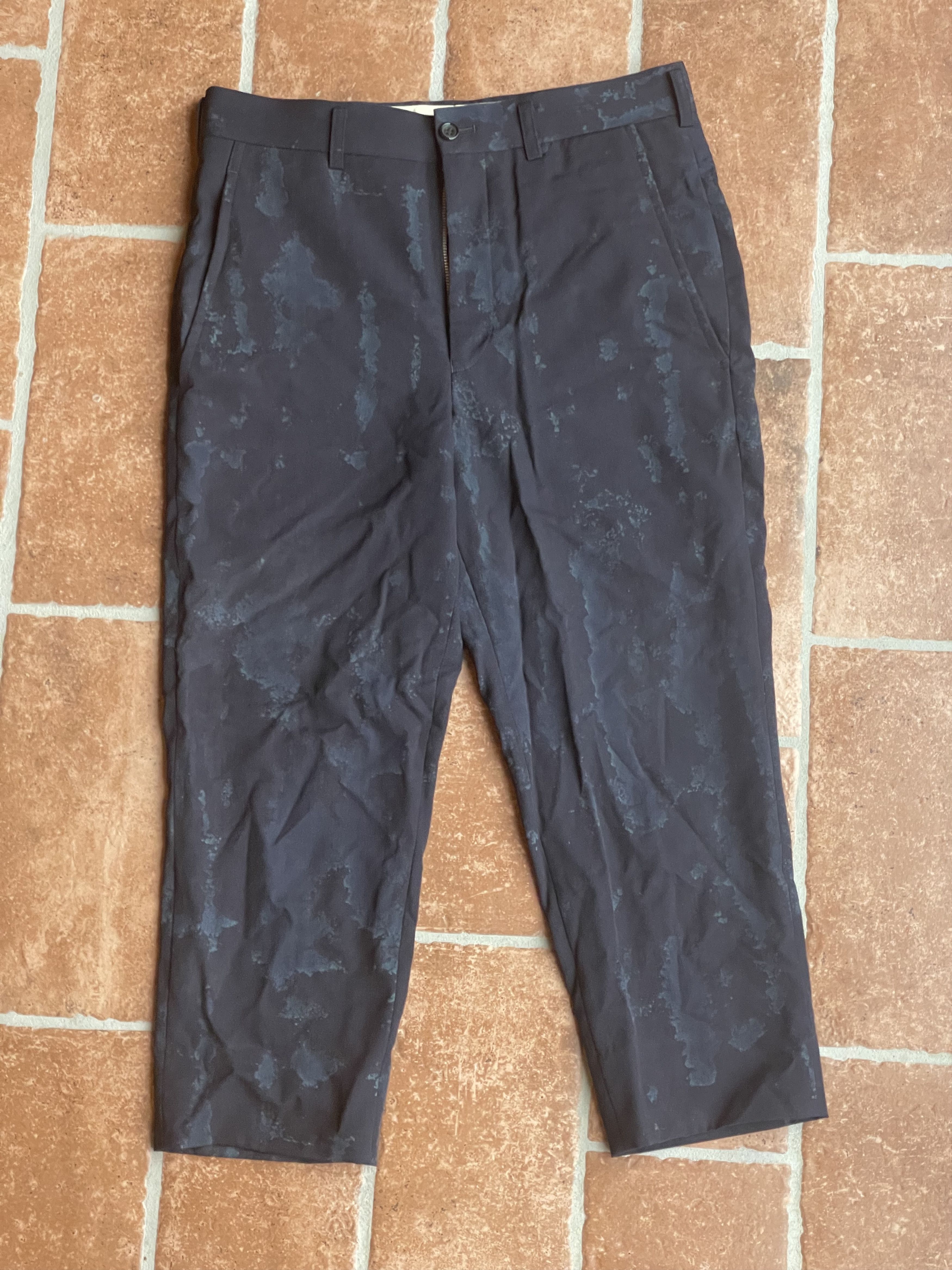 Comme des Garcons Cropped Chino With Digital Print Size 27" / US 4 / IT 40 - 1 Thumbnail
