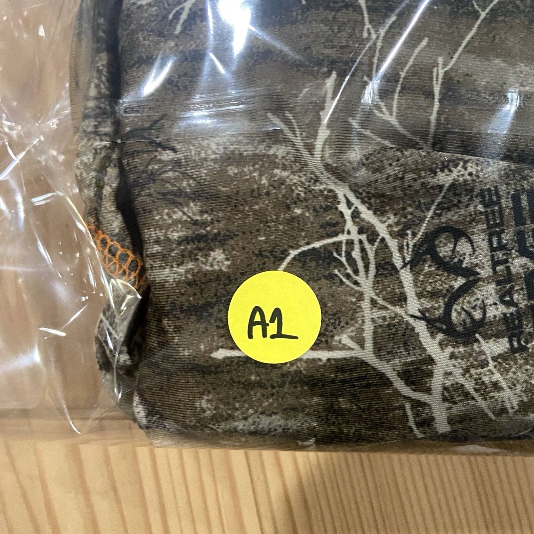 Realtree VINTAGE RealTree Edge Performance Polyester Camouflage Long Sleeve Shirt 2XL Realtree Men Shirt Camouflage All Seasons Garden Tree RT4 Design VINTAGE Size US XXL / EU 58 / 5 - 7 Thumbnail