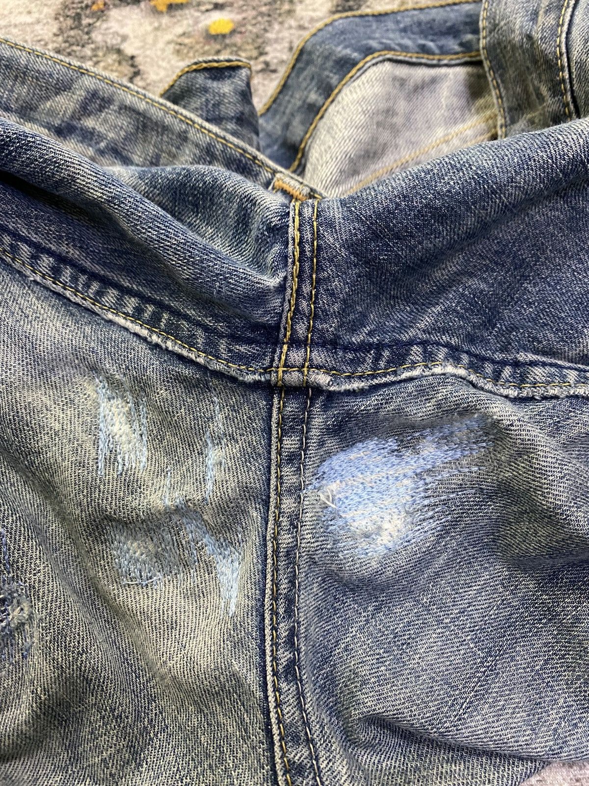 Levi's × Vintage Vintage Levi’s 503 Distressed Jeans Size US 34 / EU 50 - 13 Thumbnail