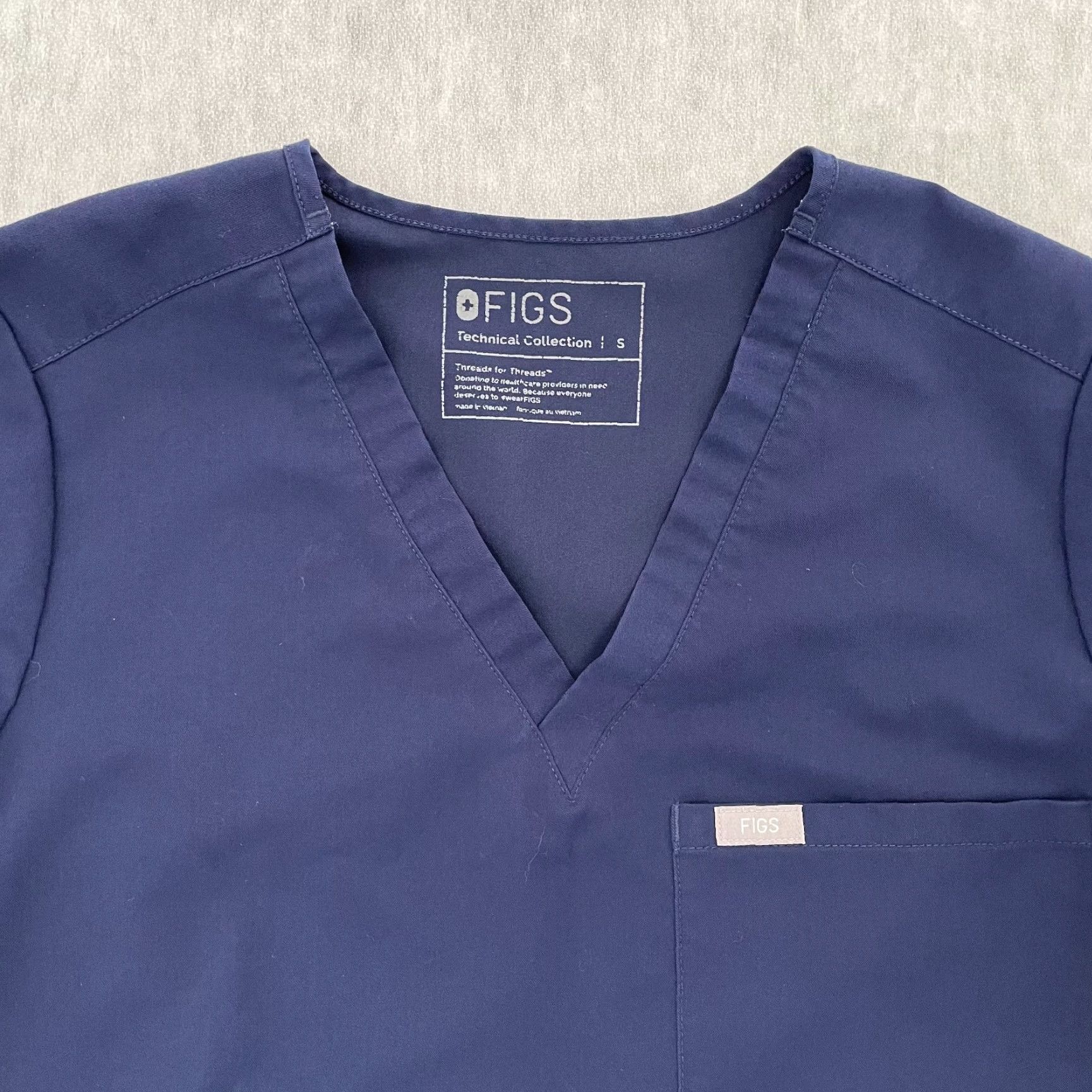 Vintage FIGS Scrubs Womens Small Technical Collection Stretch V Neck Shirt Blue Top Ladies S Size S / US 4 / IT 40 - 3 Thumbnail