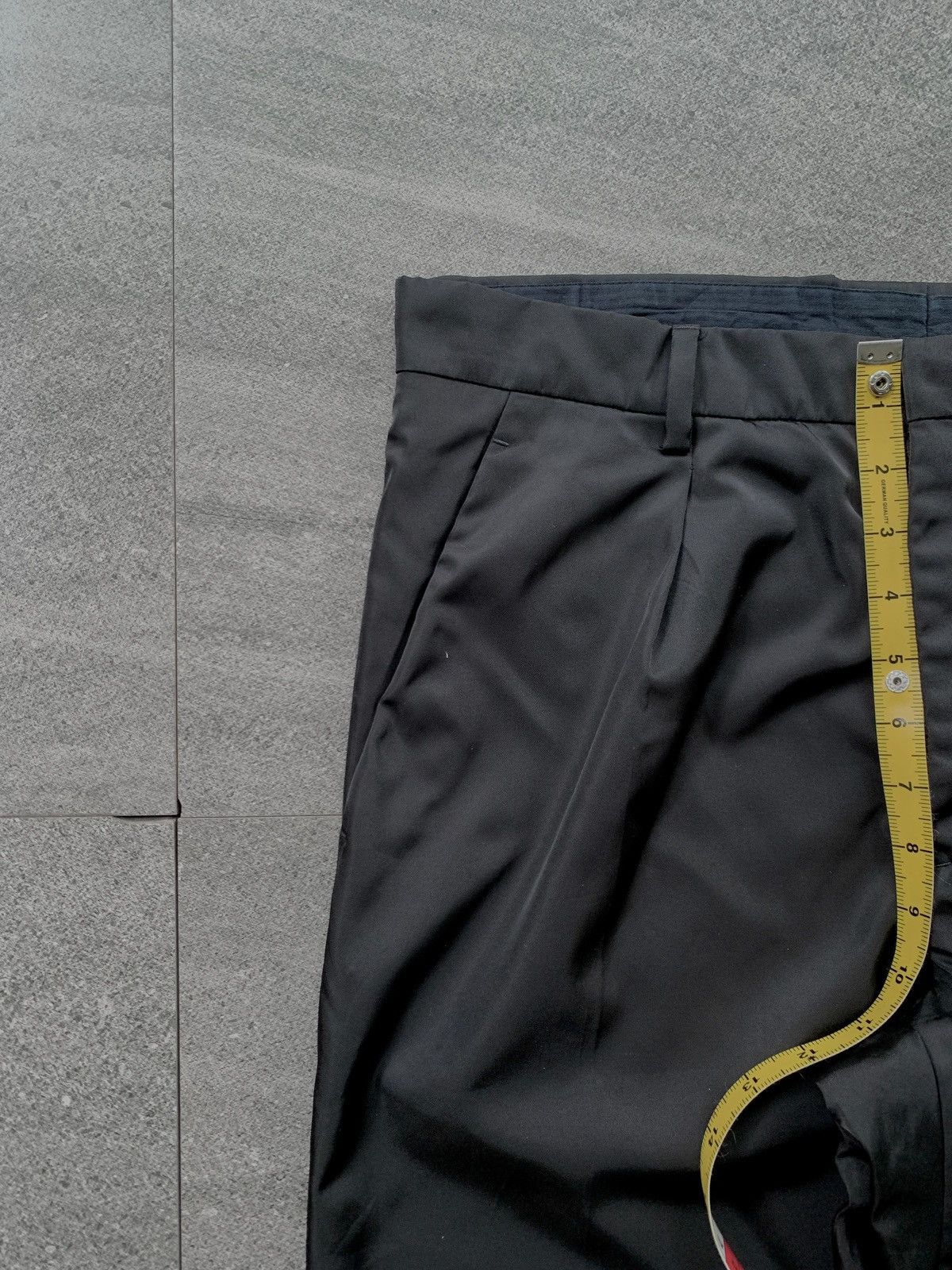 Prada FREE TAX! Garbardine Nylon Cropped Trousers Size US 32 / EU 48 - 14 Thumbnail