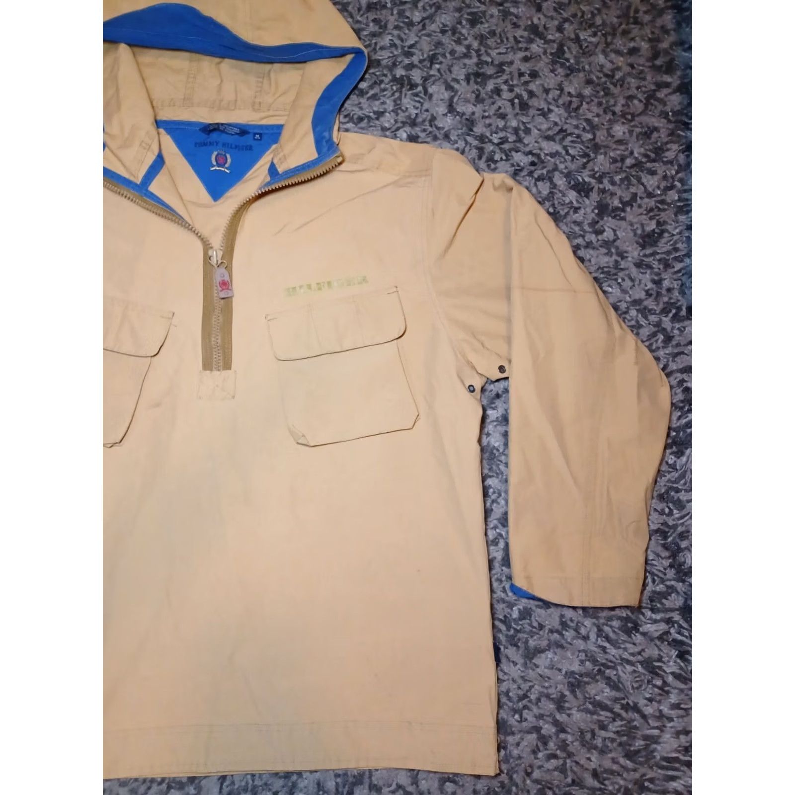 Tommy Hilfiger VINTAGE Tommy Hilfiger Windbreaker Jacket Beige Medium Mens 90s 80s Pullover Nylon 25in 29in Ther Styling Size US M / EU 48-50 / 2 - 2 Thumbnail