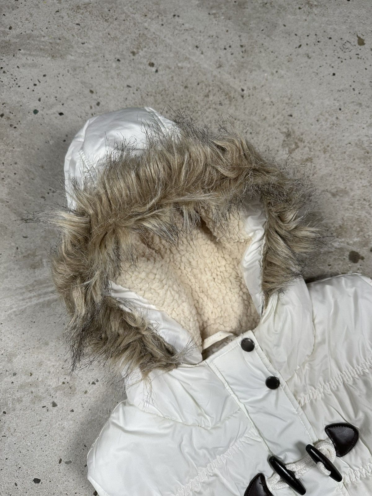 If Six Was Nine × Japanese Brand × Le Grande Bleu (L.G.B.) Vintage Y2K Faux Fur White Bomber Vest Hooded Size US S / EU 44-46 / 1 - 7 Thumbnail