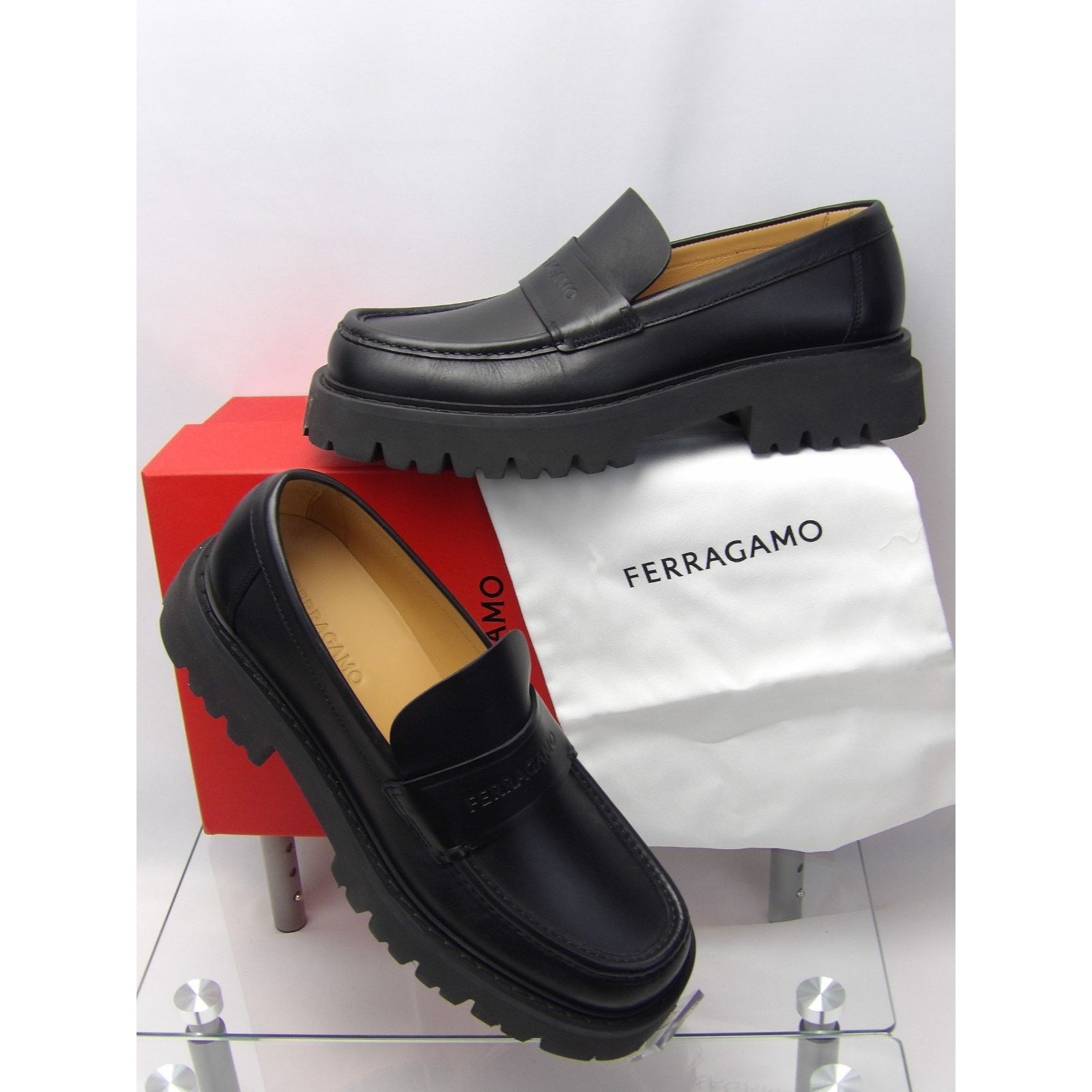 Salvatore Ferragamo FERRAGAMO BLACK LEATHER FERGAL LUG LOGO LOAFERS 11 D ITALY Size US 12 / EU 45 - 5 Thumbnail